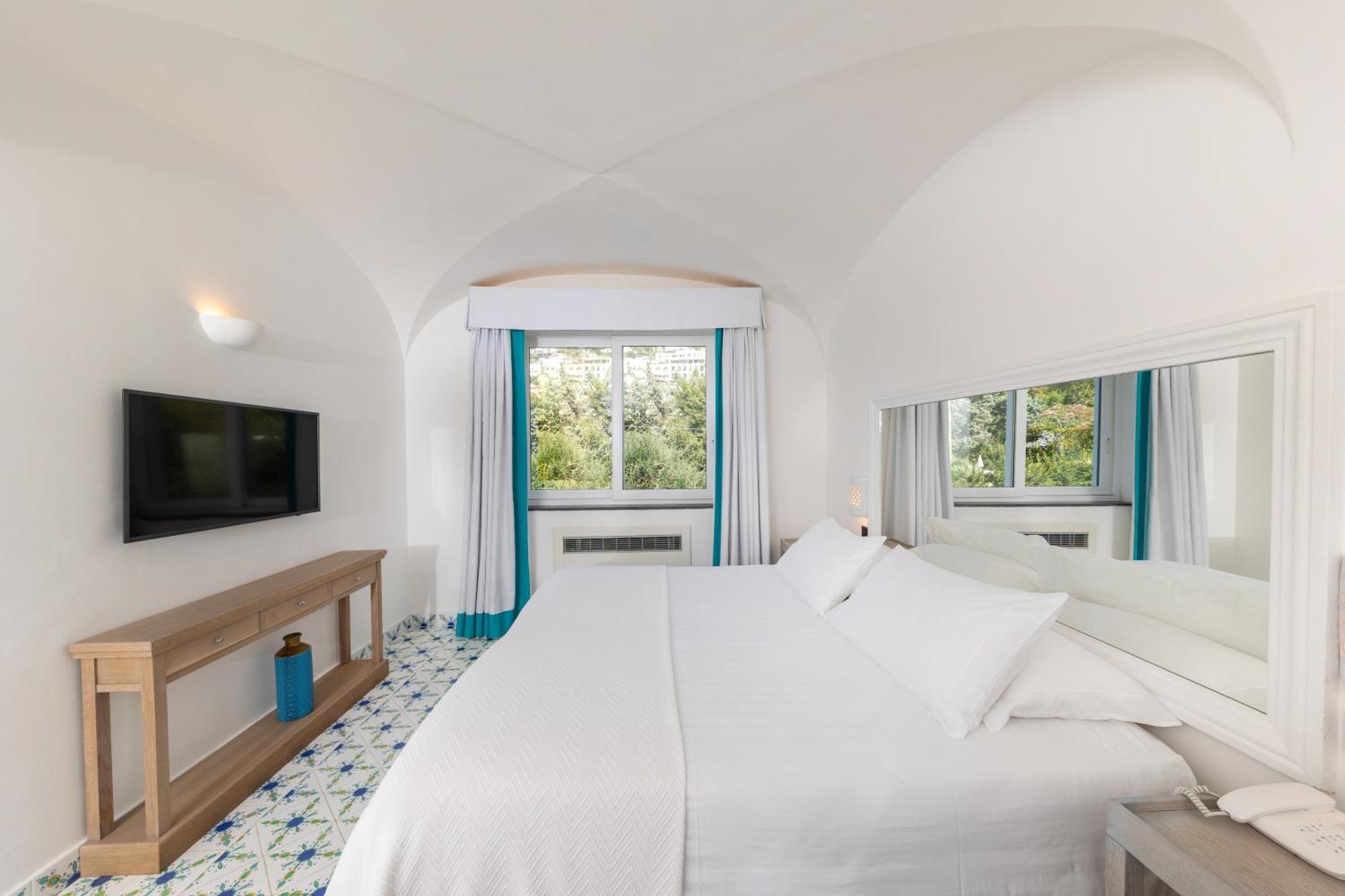 Superior Double or Twin Room with City View
