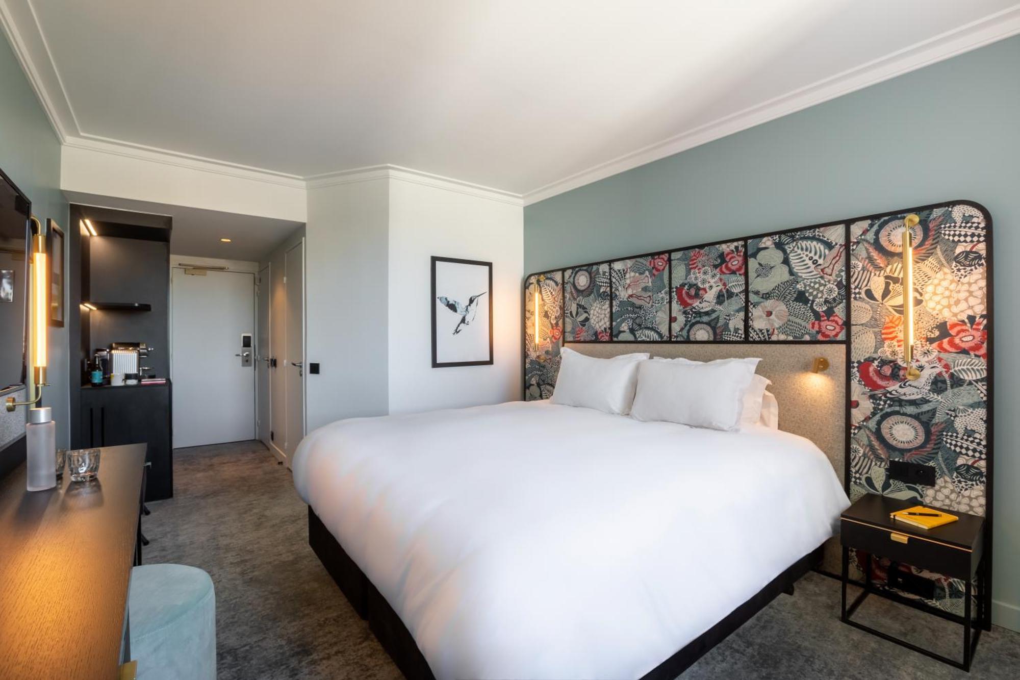 Premium Room