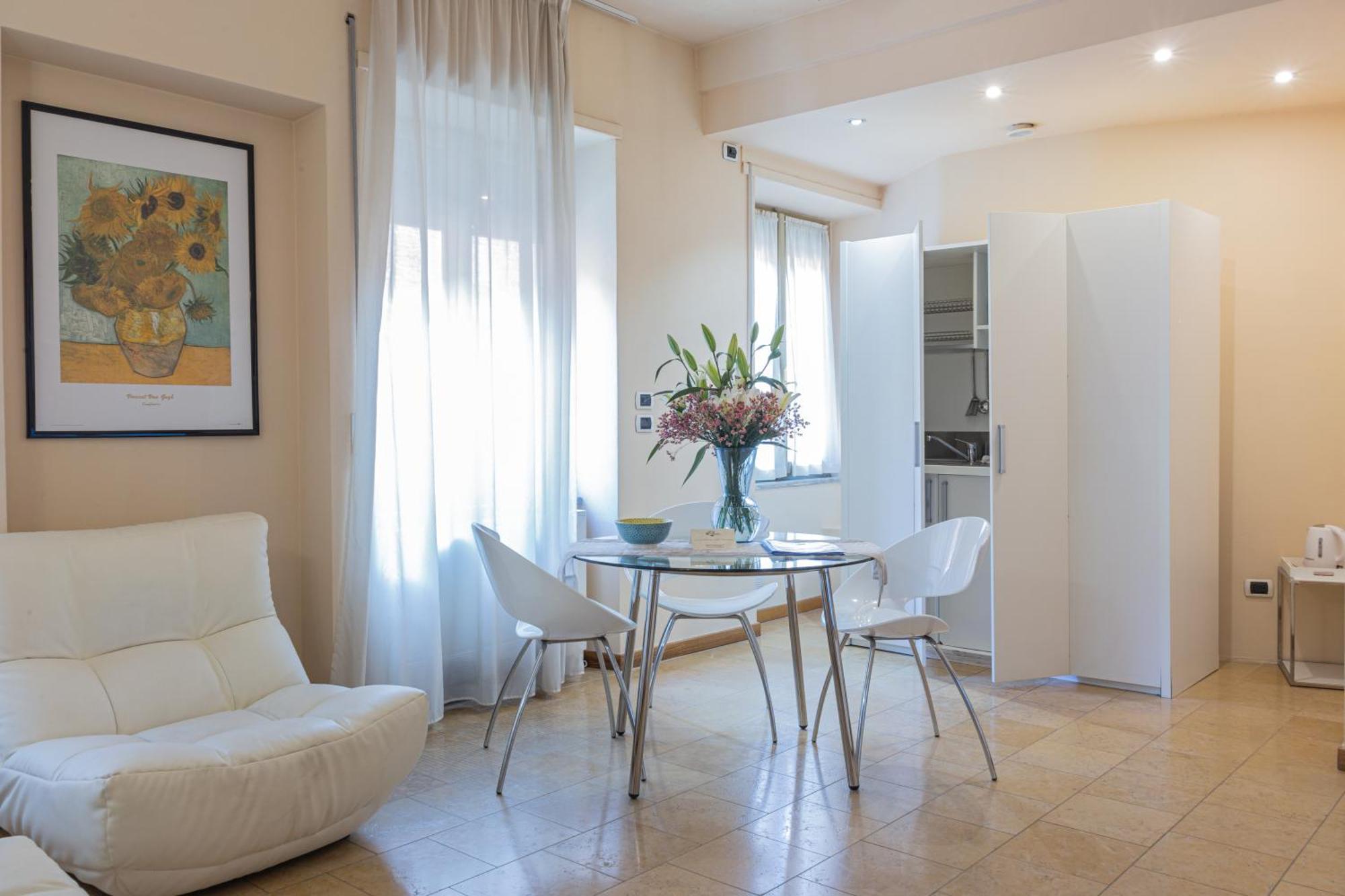 One-Bedroom Apartment