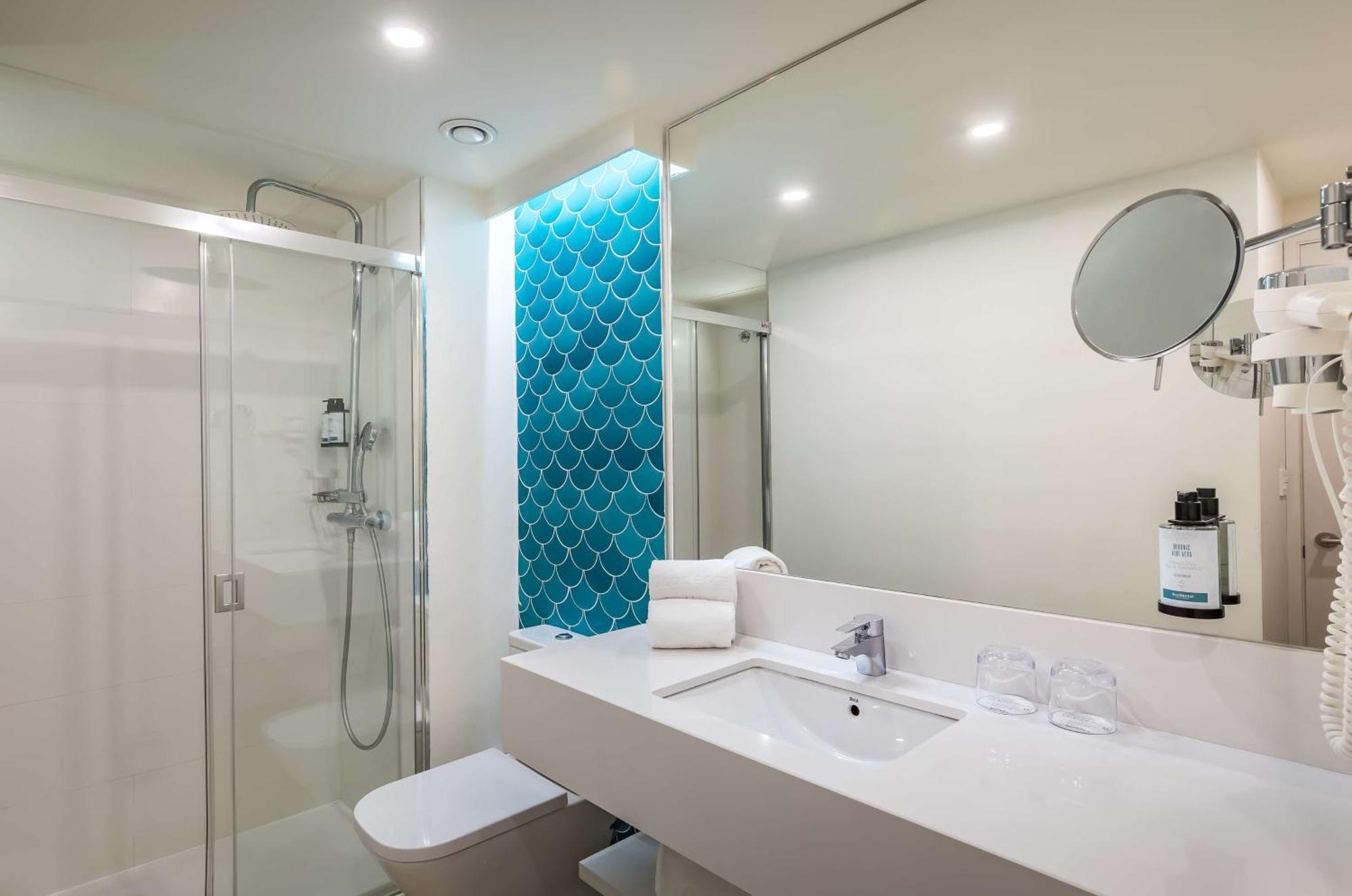 Double Room with Sea View,1589631250:JPEG