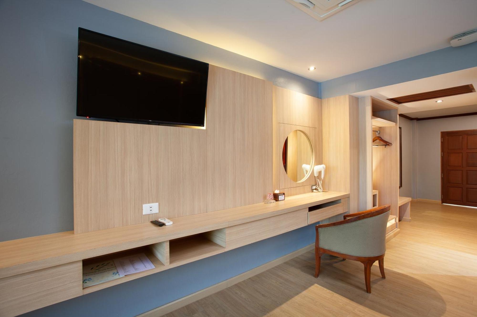 Deluxe Triple Room