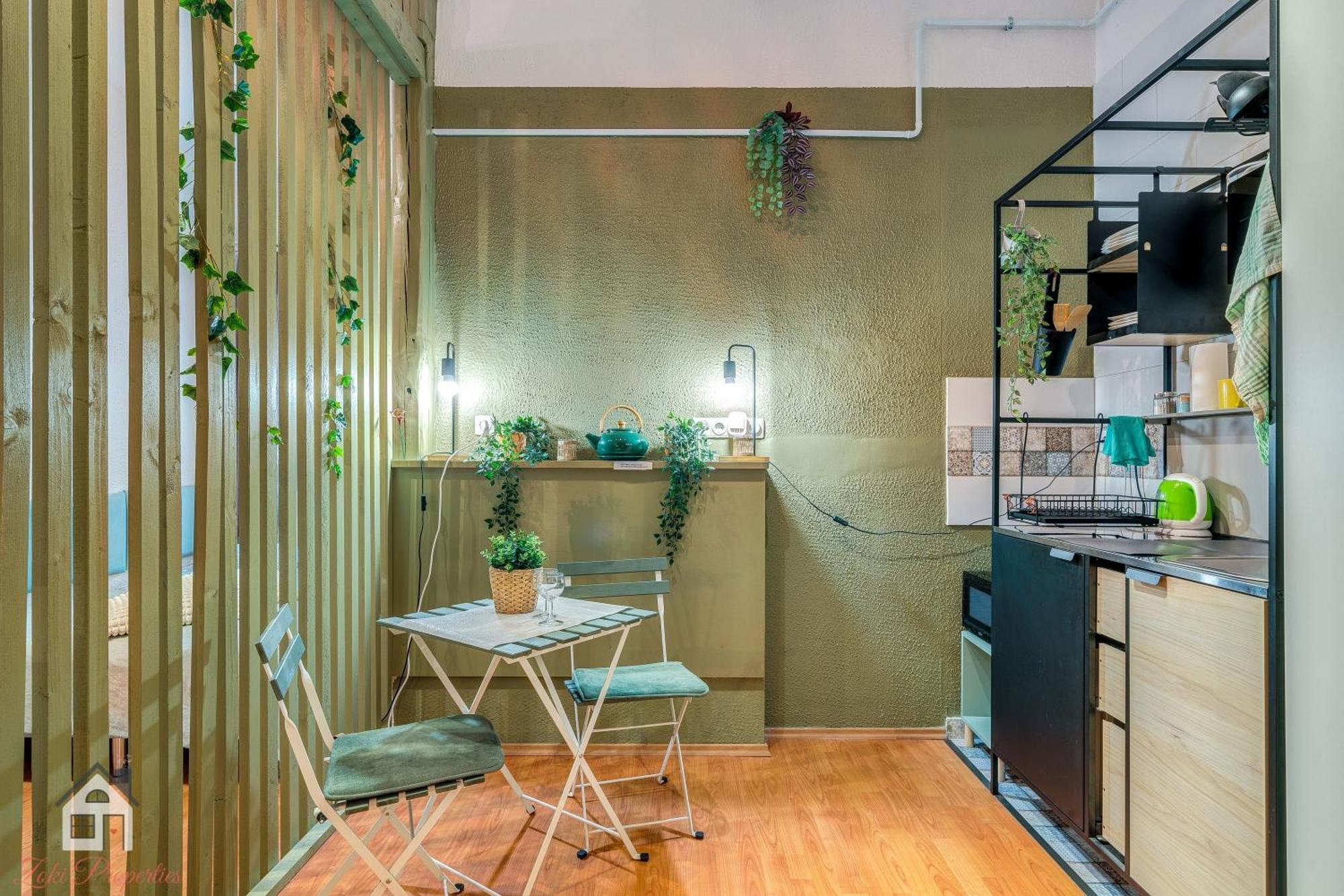 Studio Moss