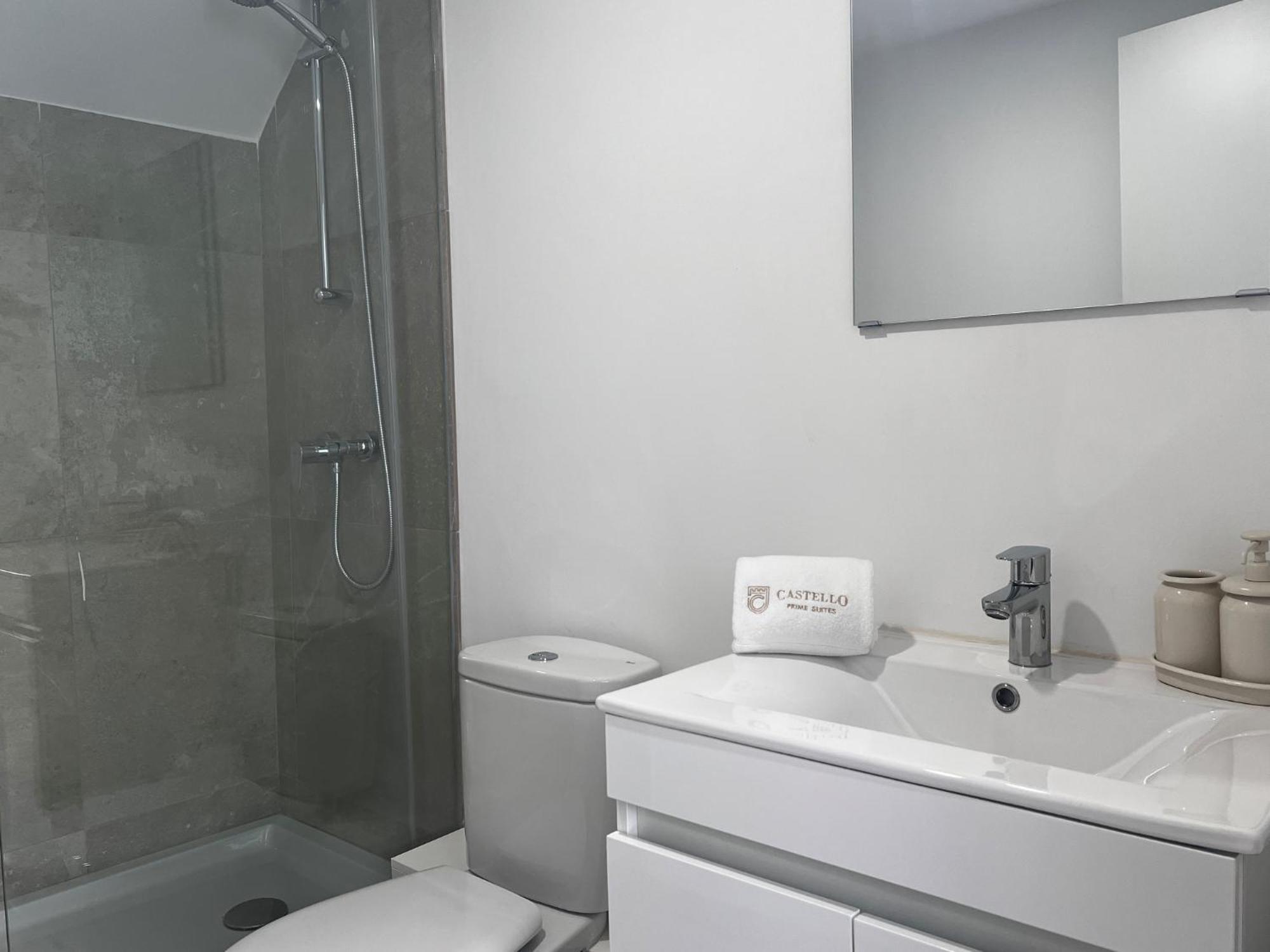 Suite with City View