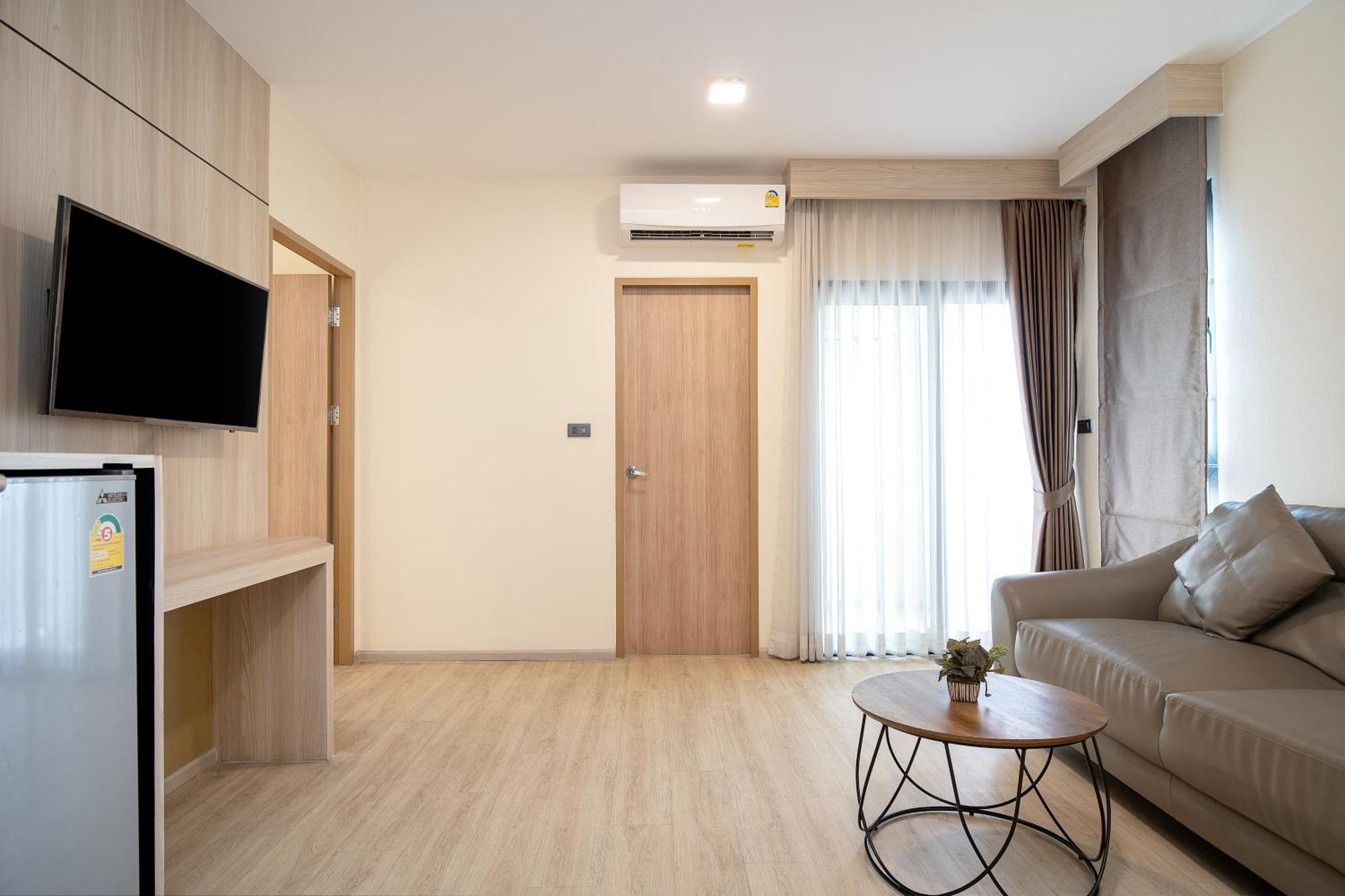 One-Bedroom Suite