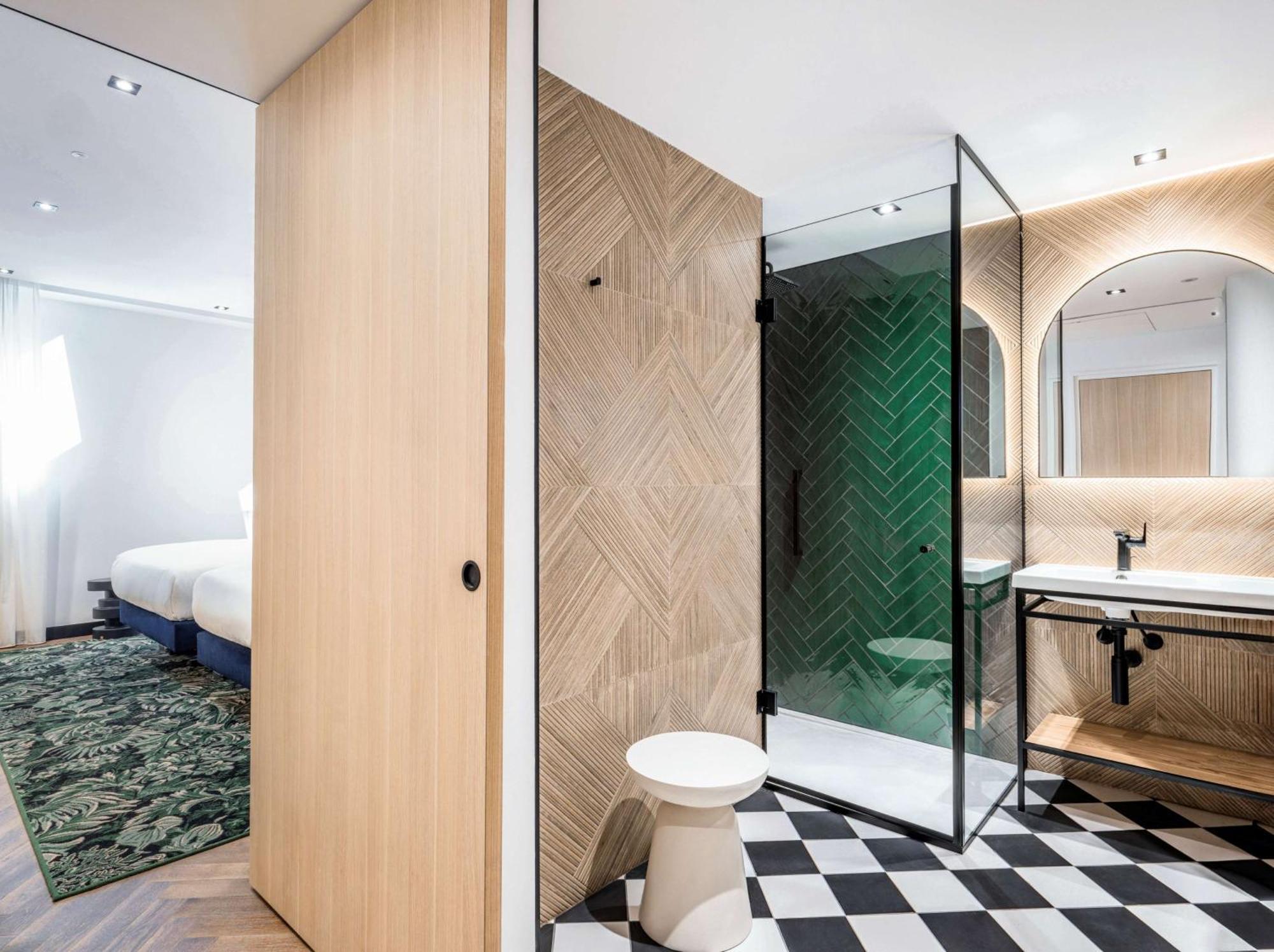 Twin Room with City View