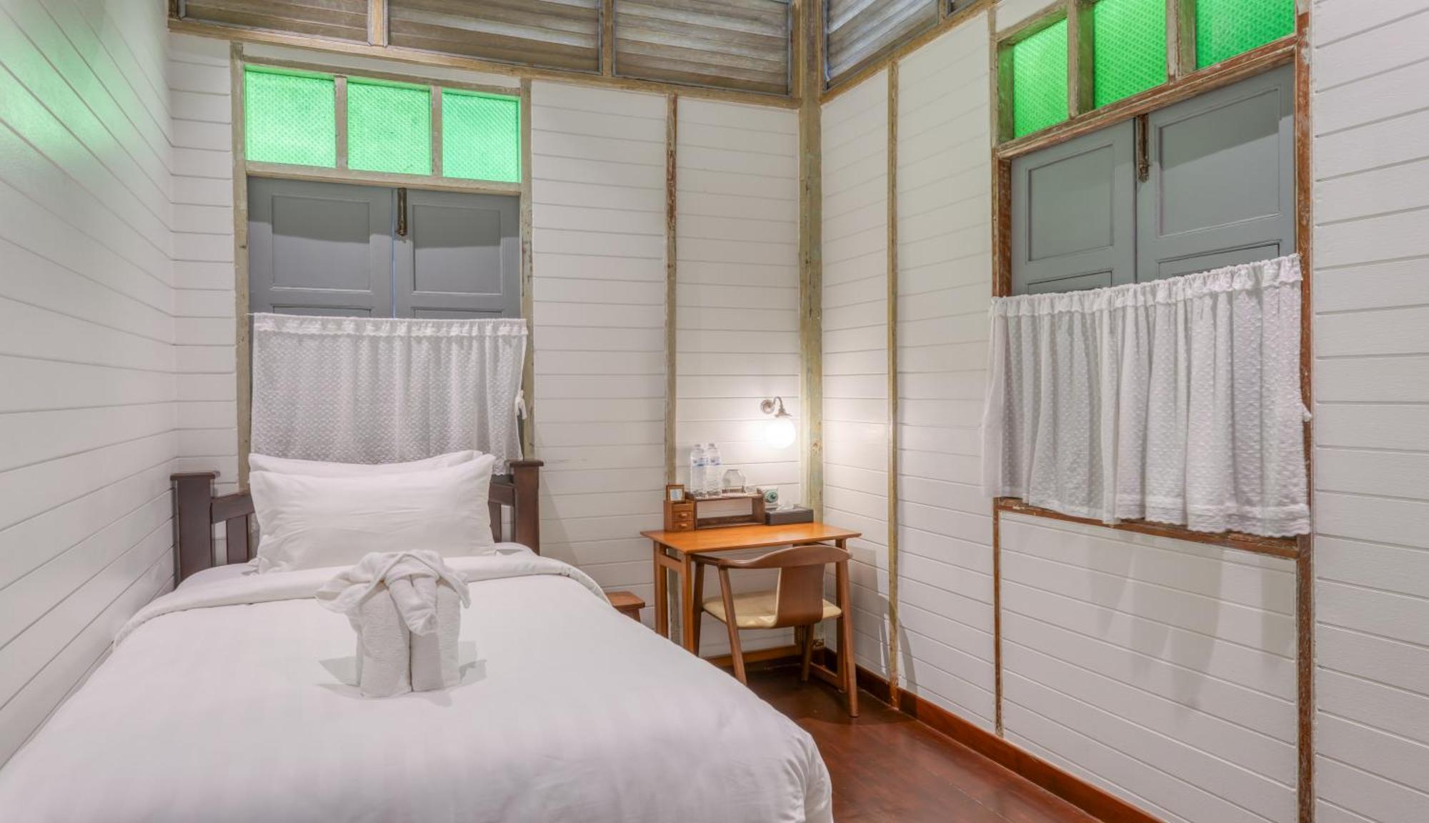 Budget Single Room