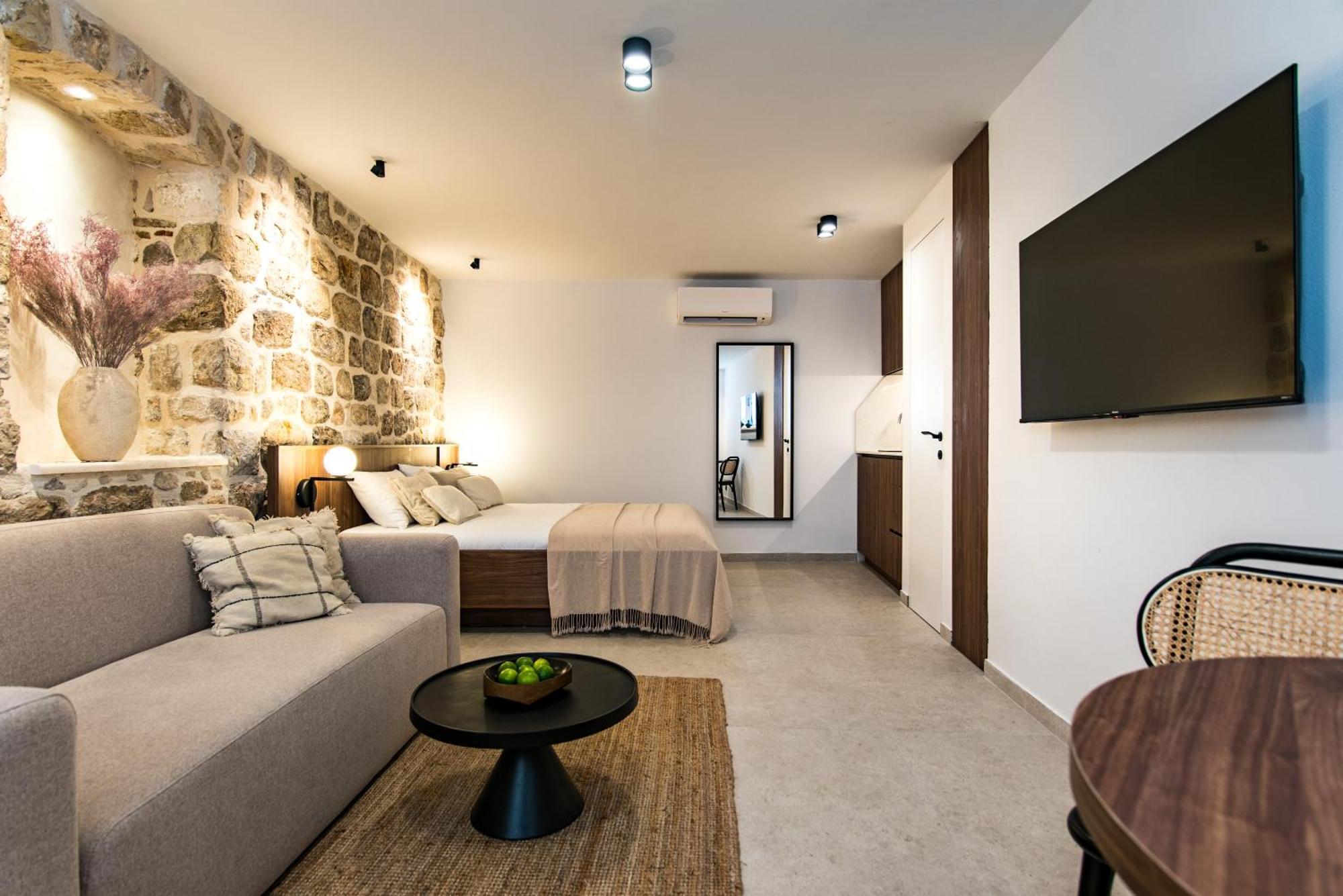 Standard Suite
