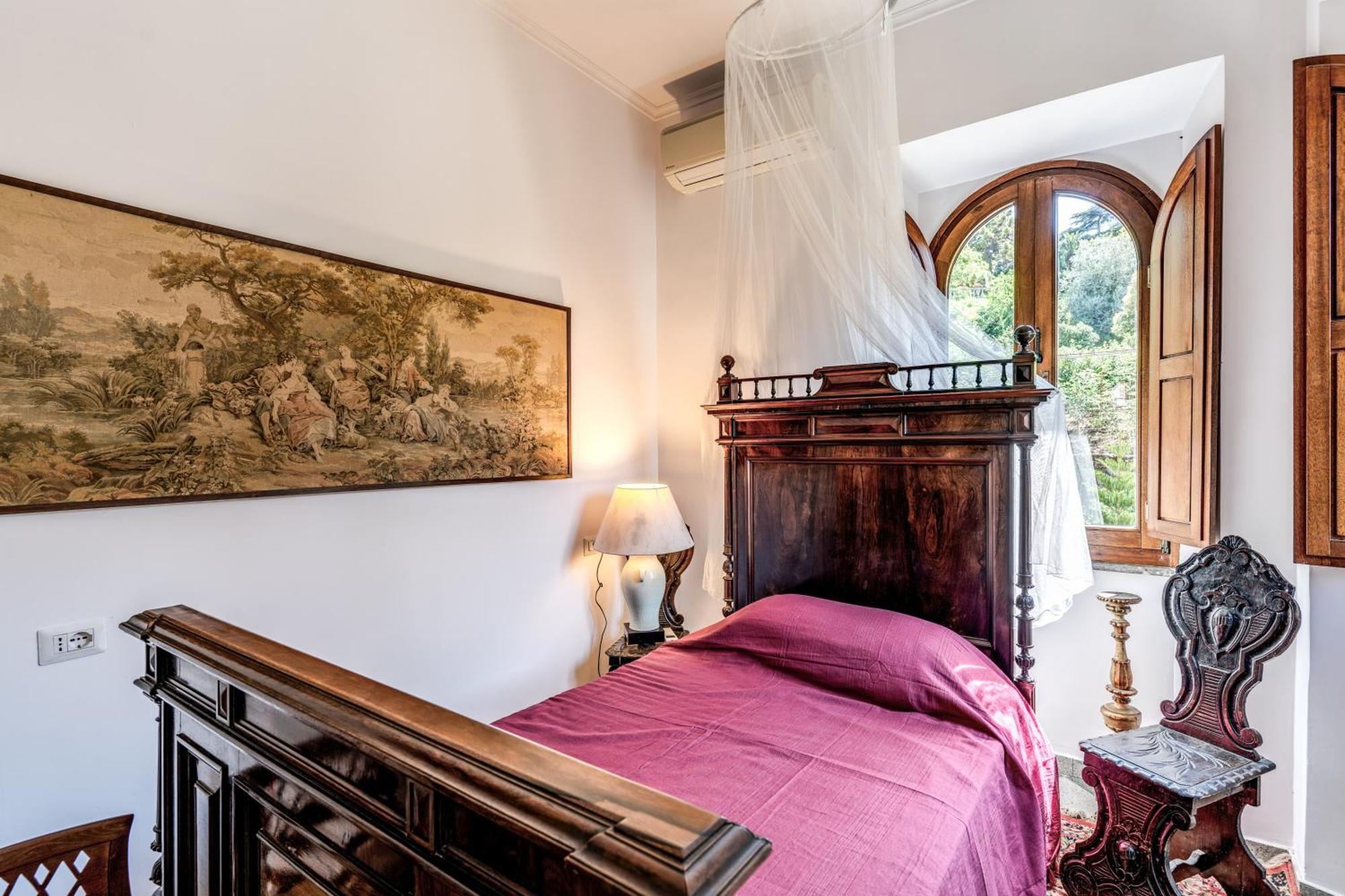 Single Room with Private Bathroom