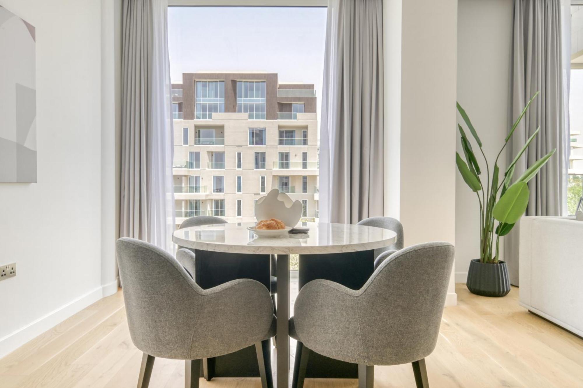 Superior One-Bedroom Apartment