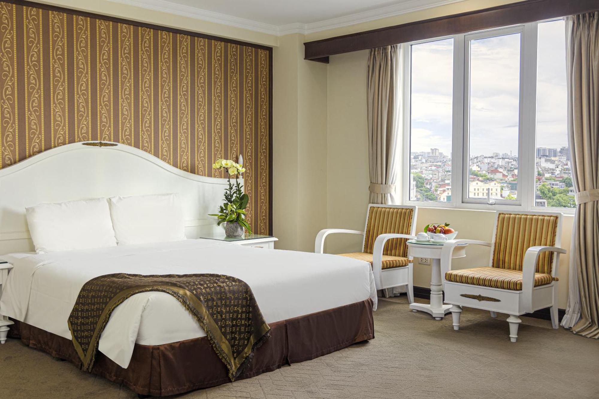 Deluxe Double or Twin Room with City View