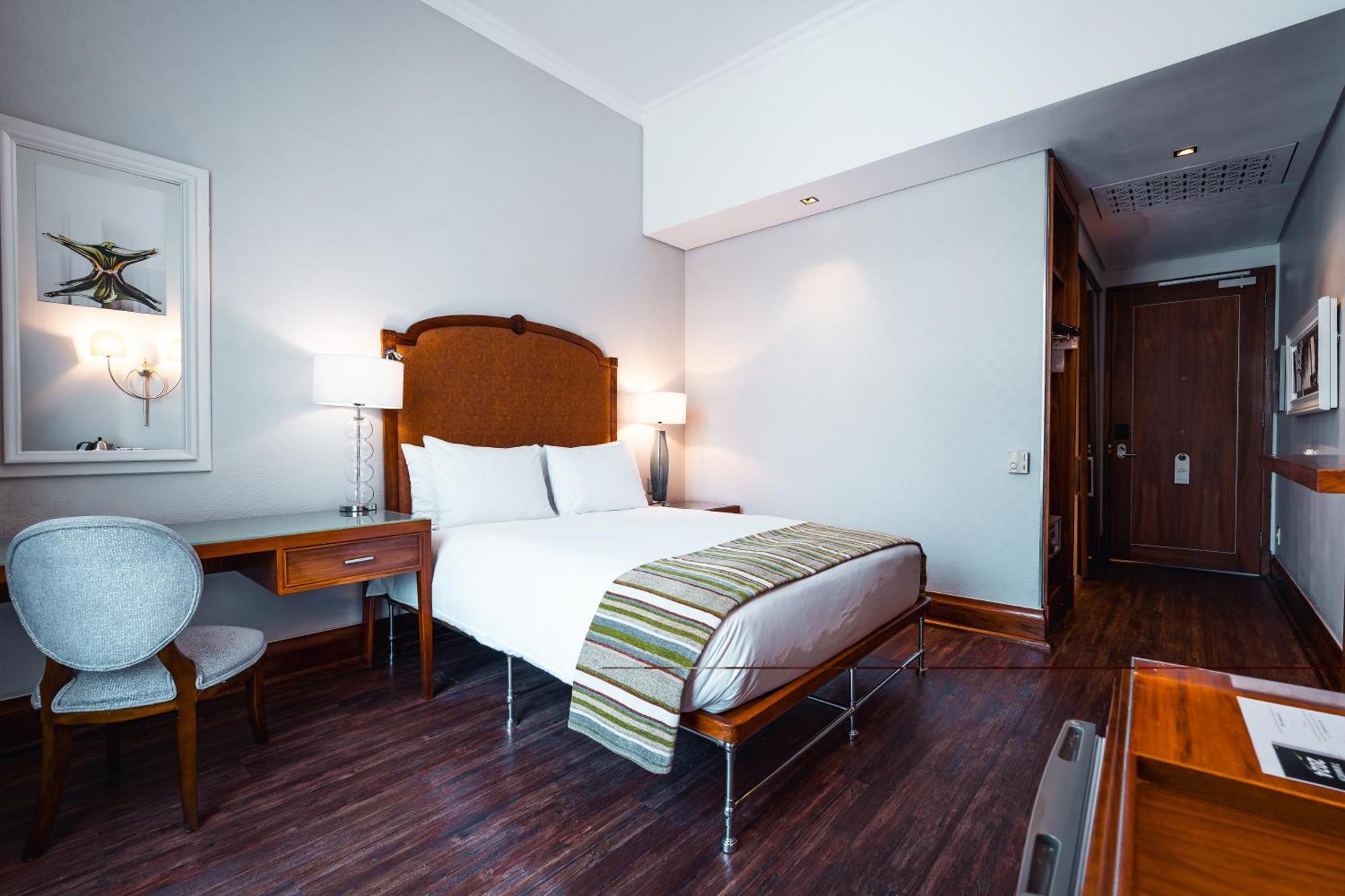 Queen Room
