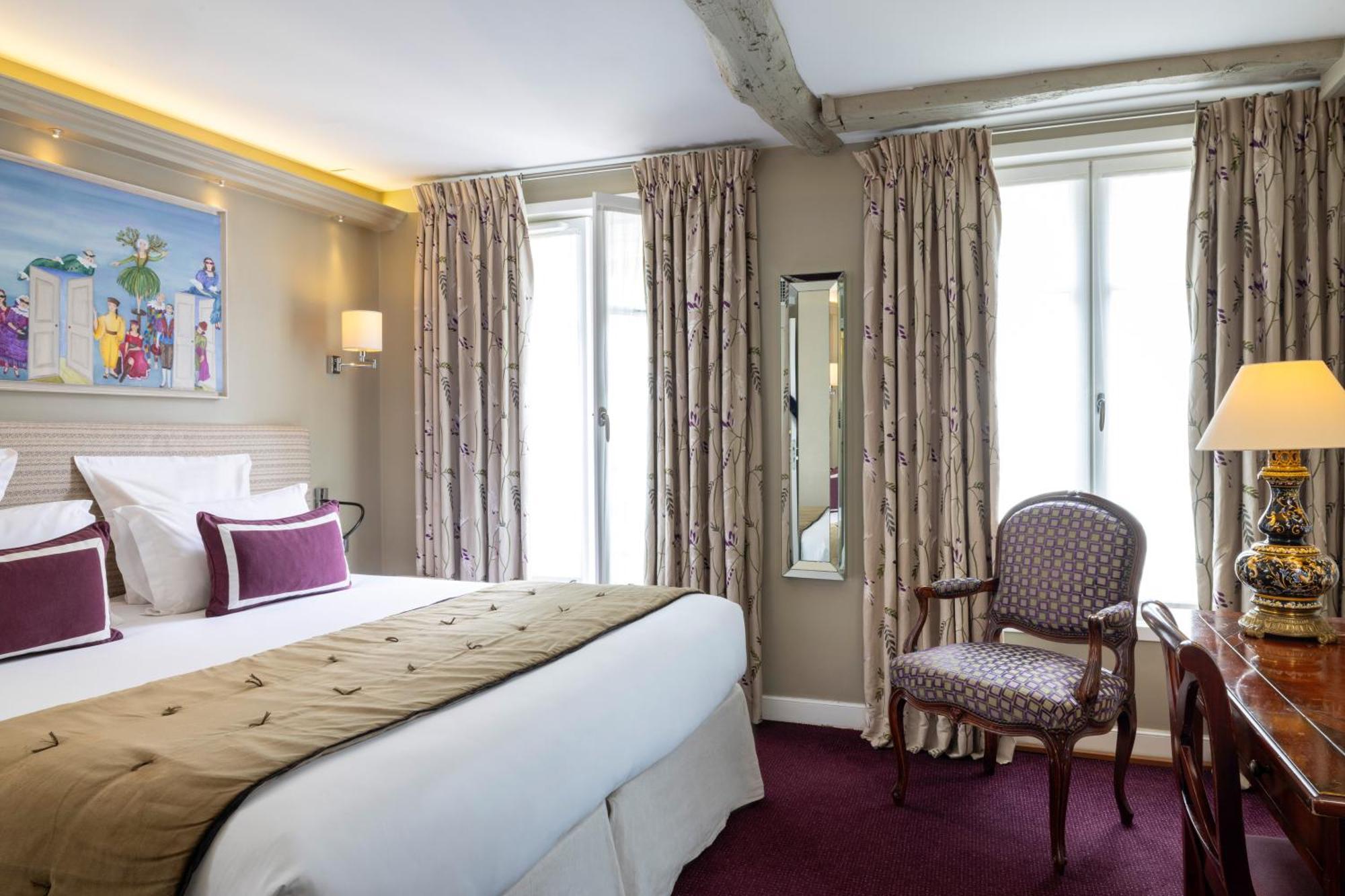 2 Communicating Double Rooms