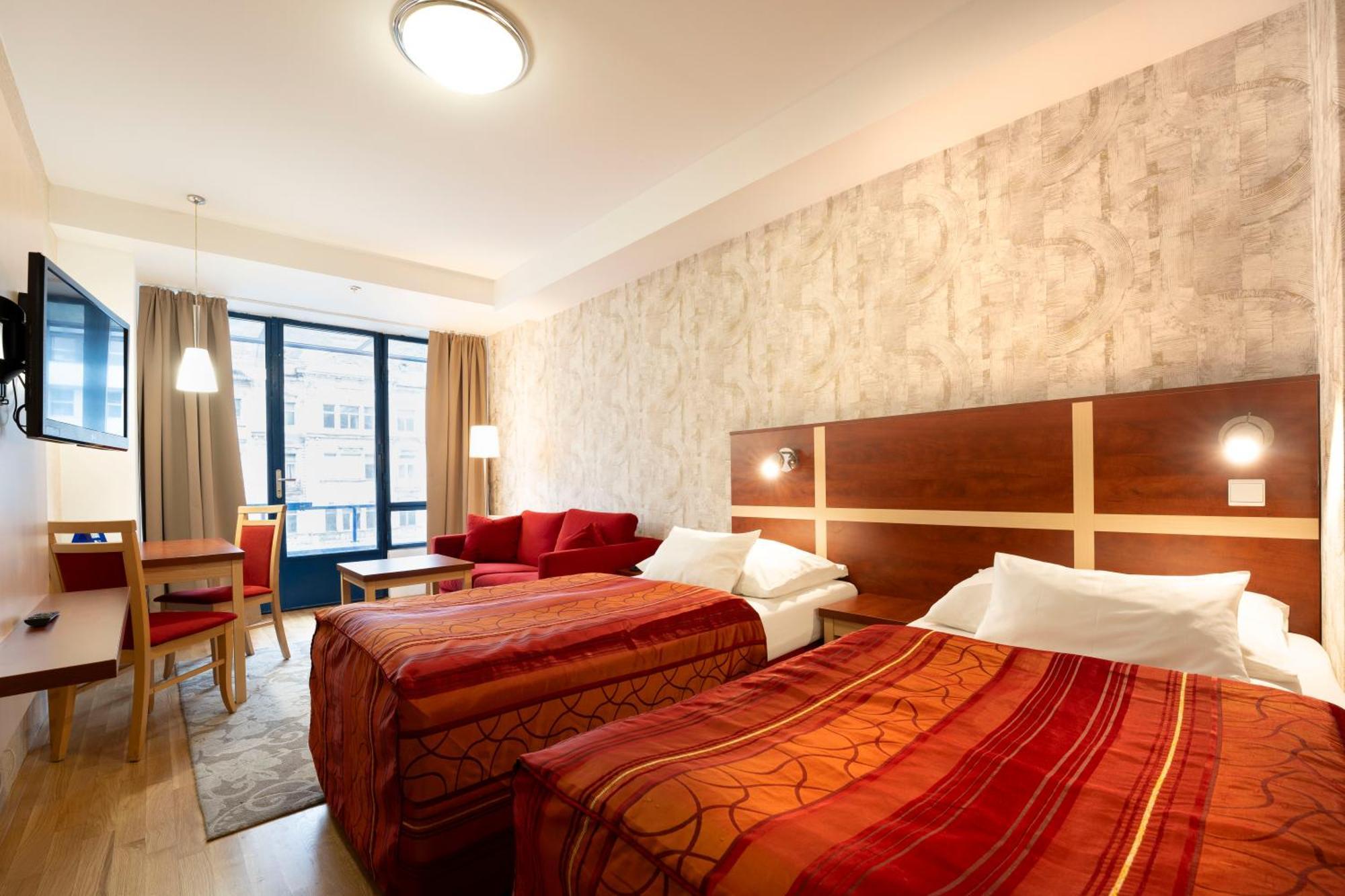 Double/Twin room with Wenceslas square view
