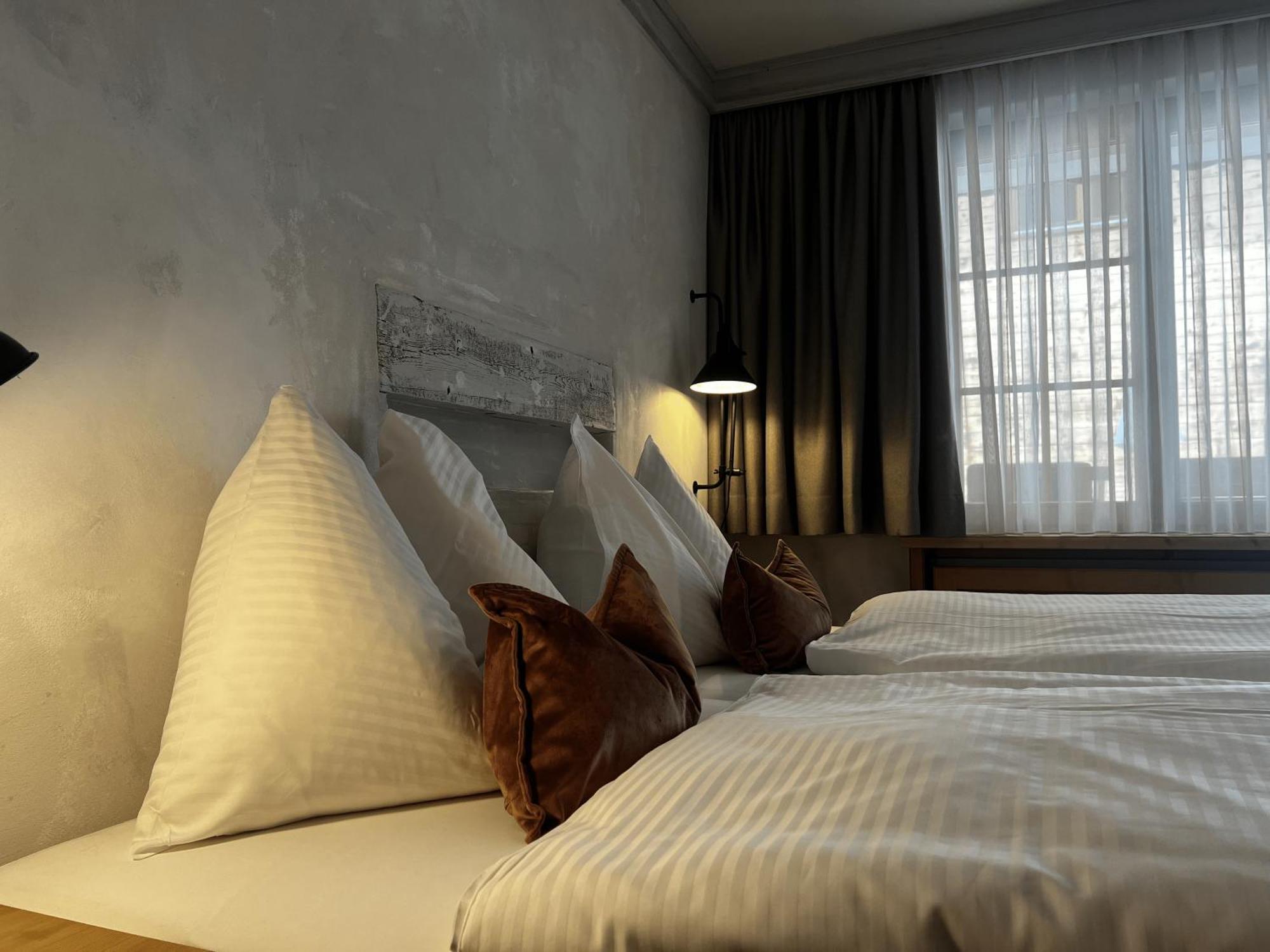 Deluxe Single Room