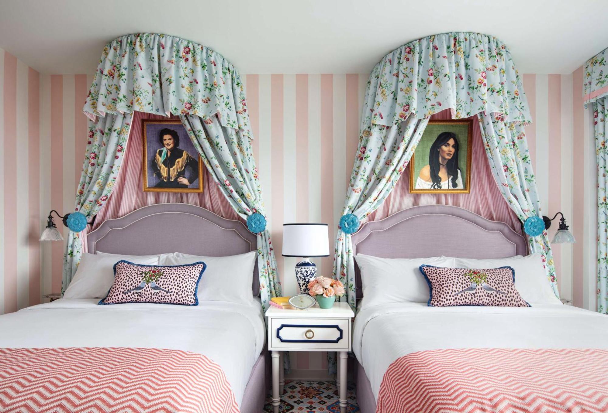 Graduate Queen Room Two Queen Beds