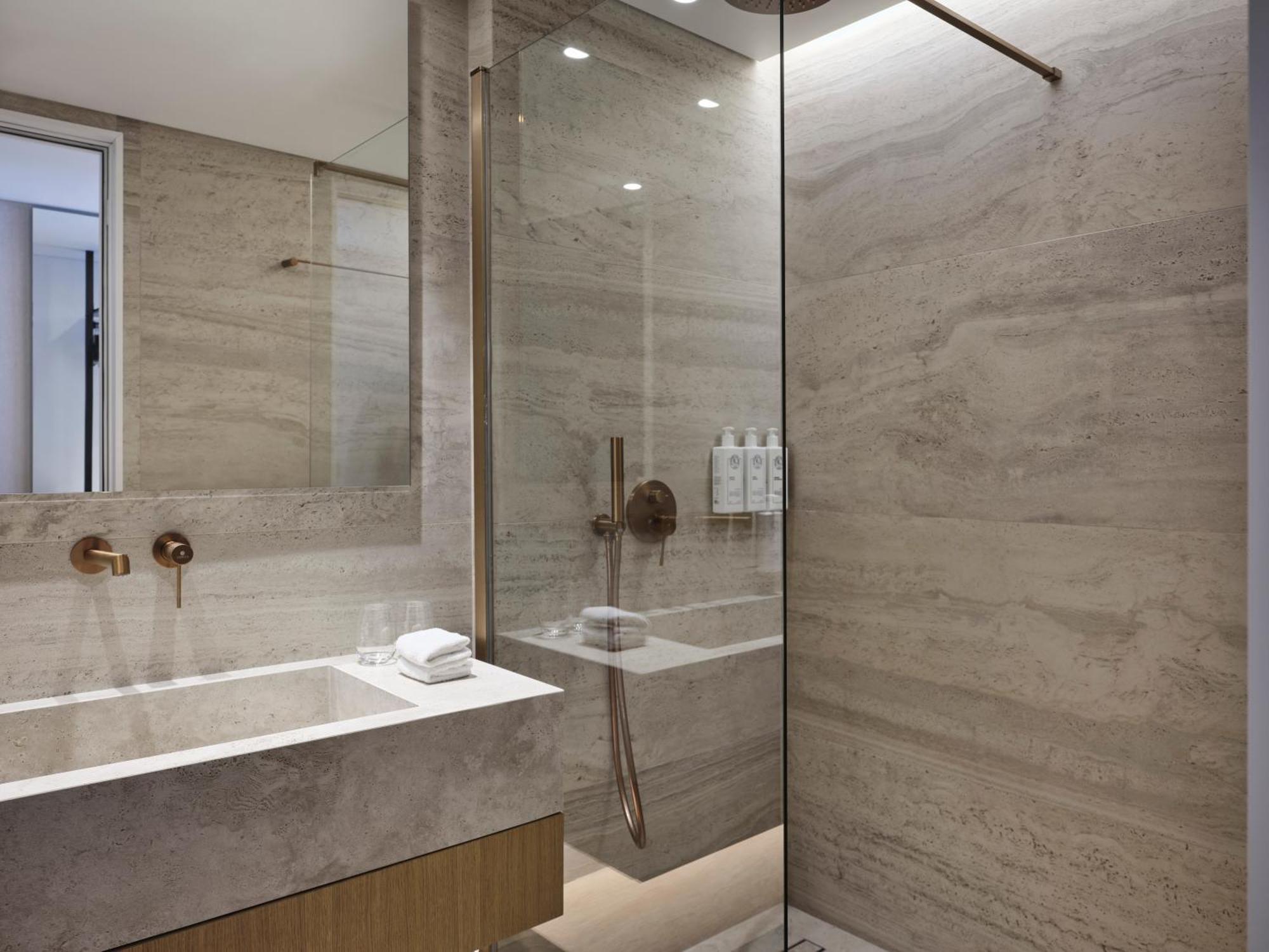 Executive King Room with Hot Tub