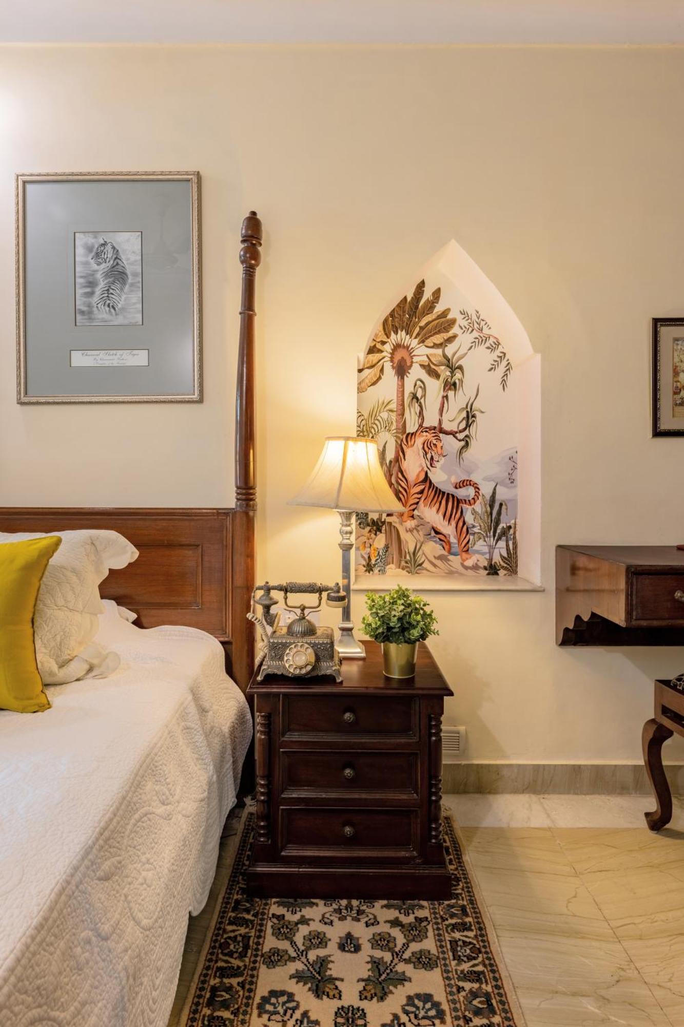 Deluxe Double Room with complimentary Airport pick up