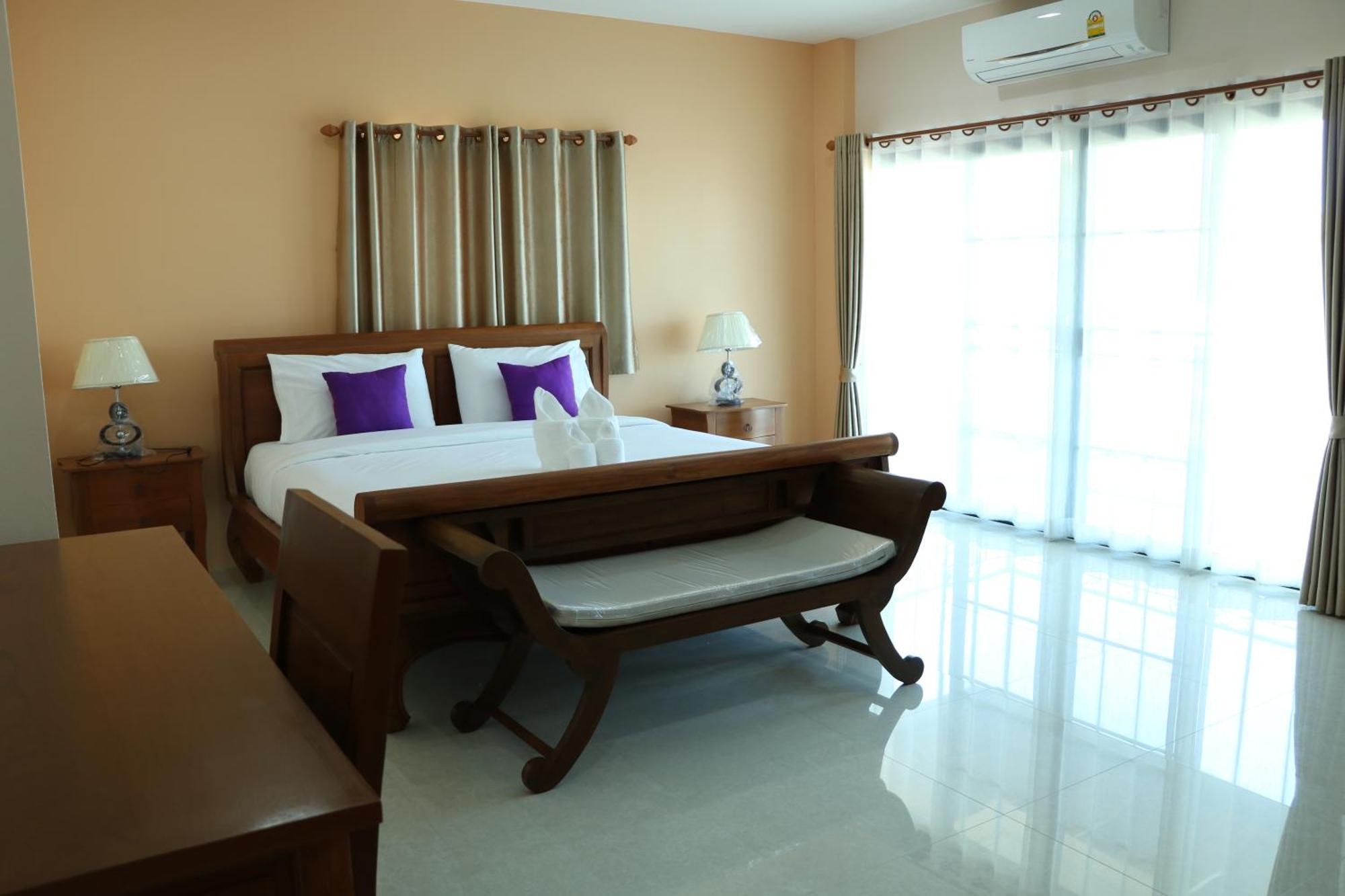 Deluxe Double Room with Balcony
