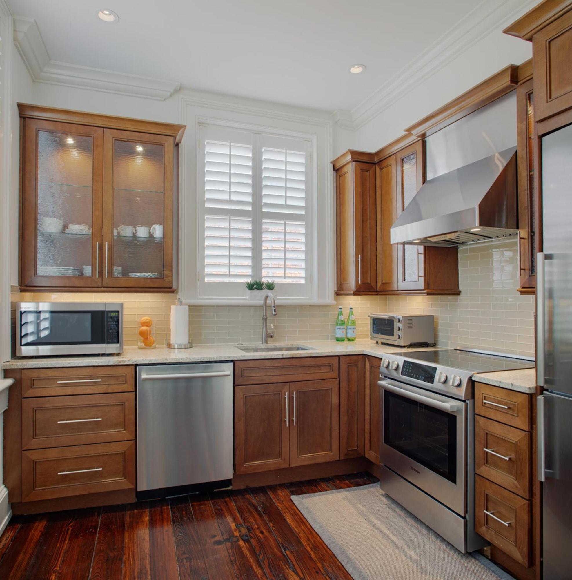 Two-Bedroom Apartment (Self Check-in with Virtual Front Desk)