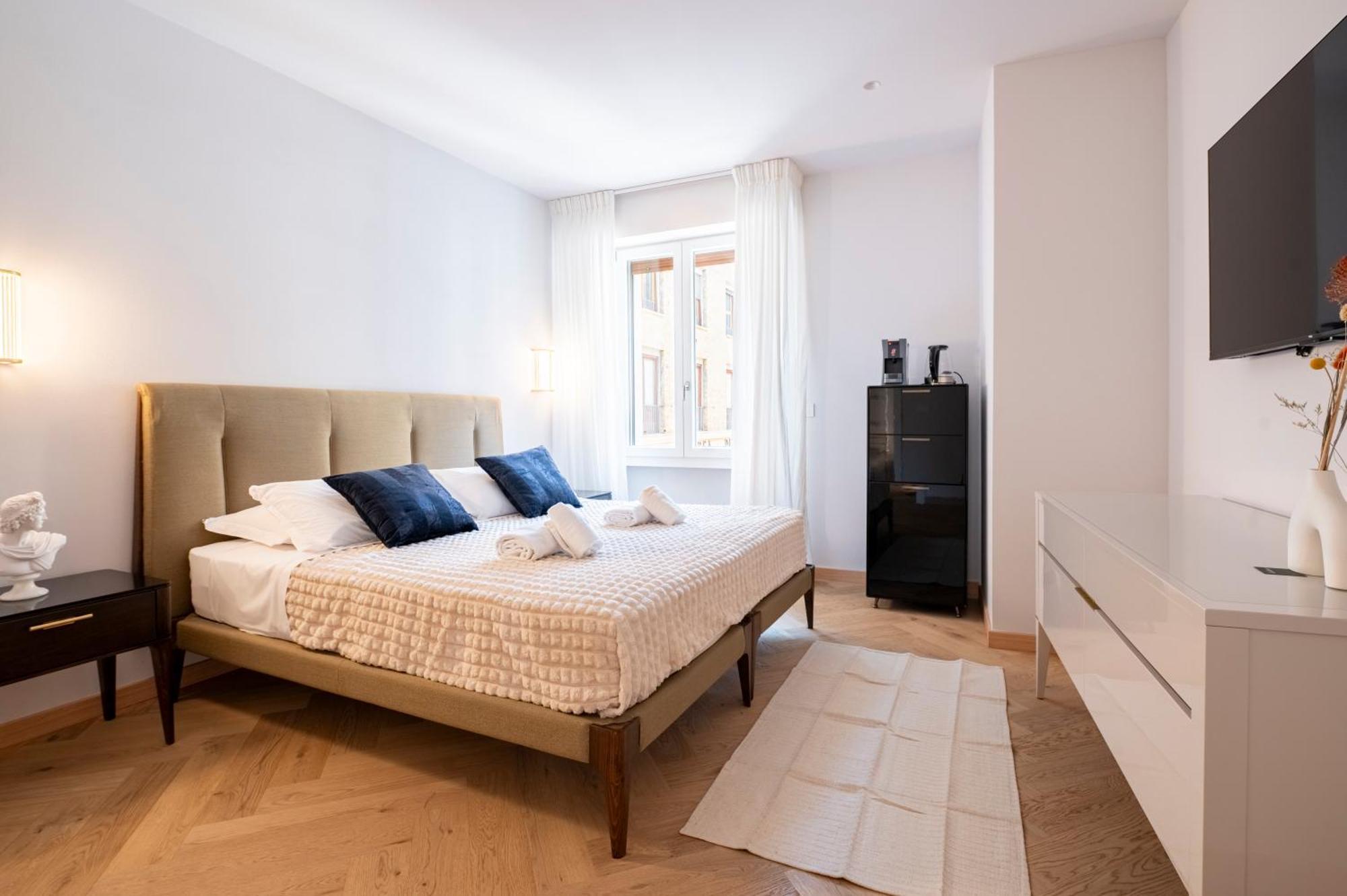 Deluxe Double or Twin Room