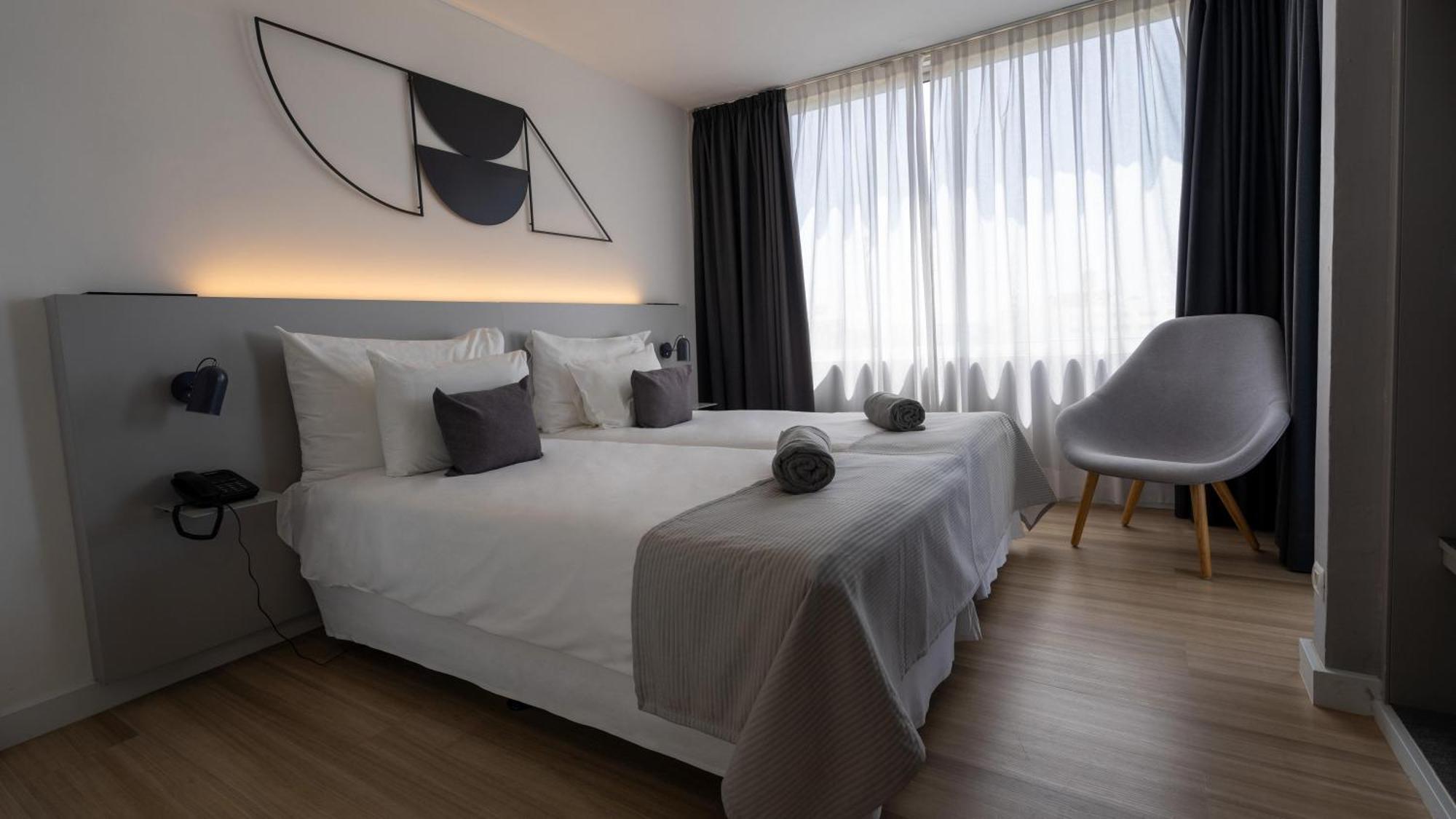 Suite with Pool View