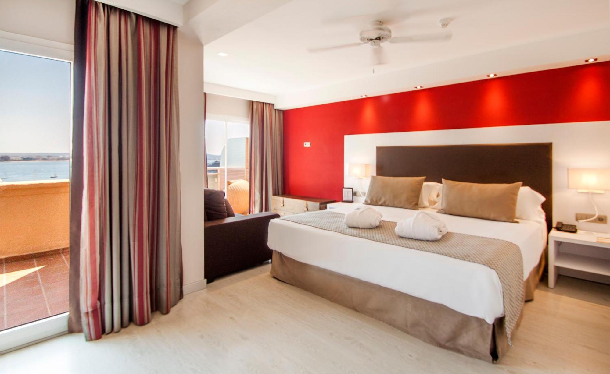 Deluxe Junior Suite with Private Pool and Terrace