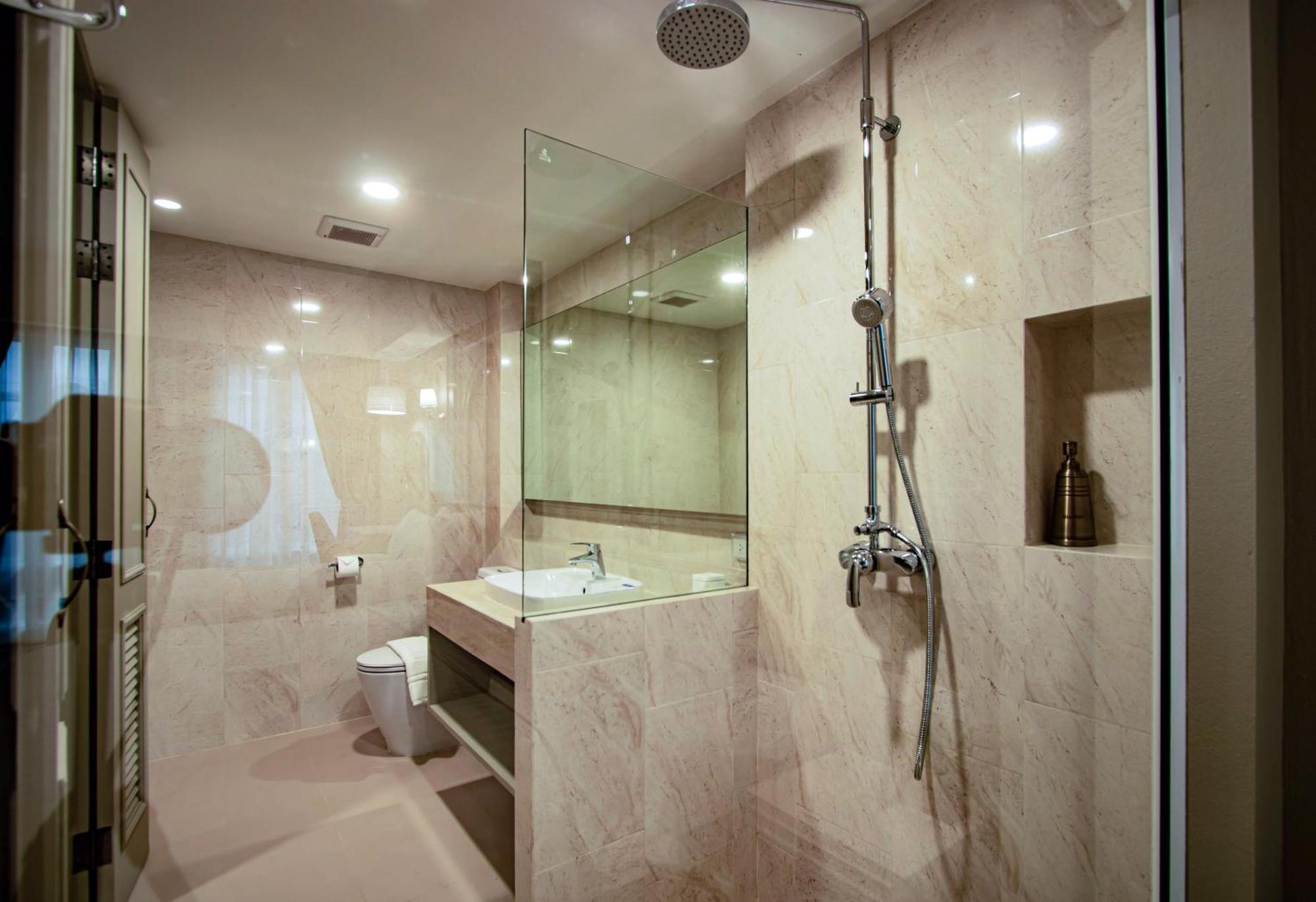 Premier Triple Room