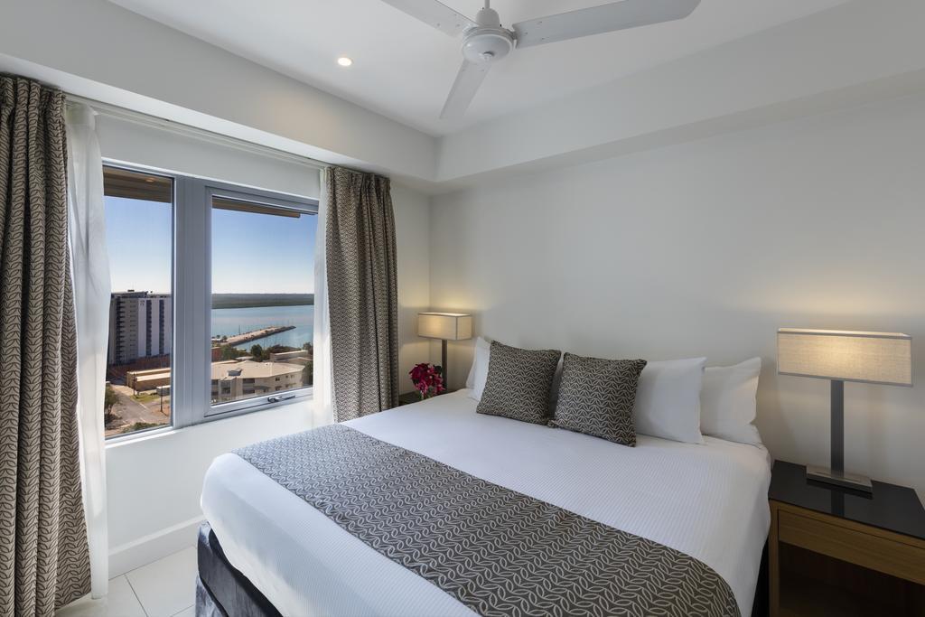 Two-Bedroom Apartment with Harbour View - Dual Key - No Housekeeping