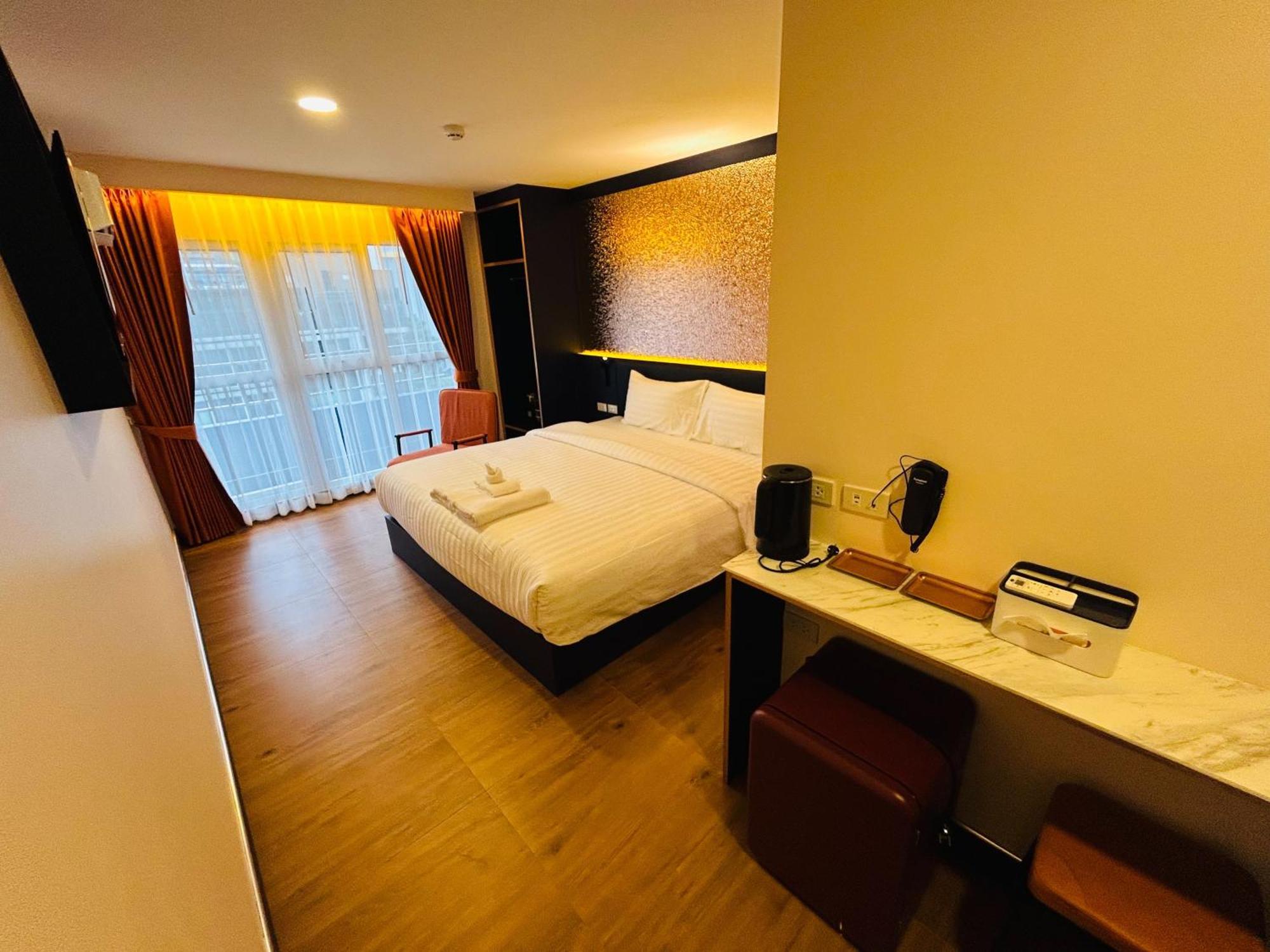 King Room with Balcony