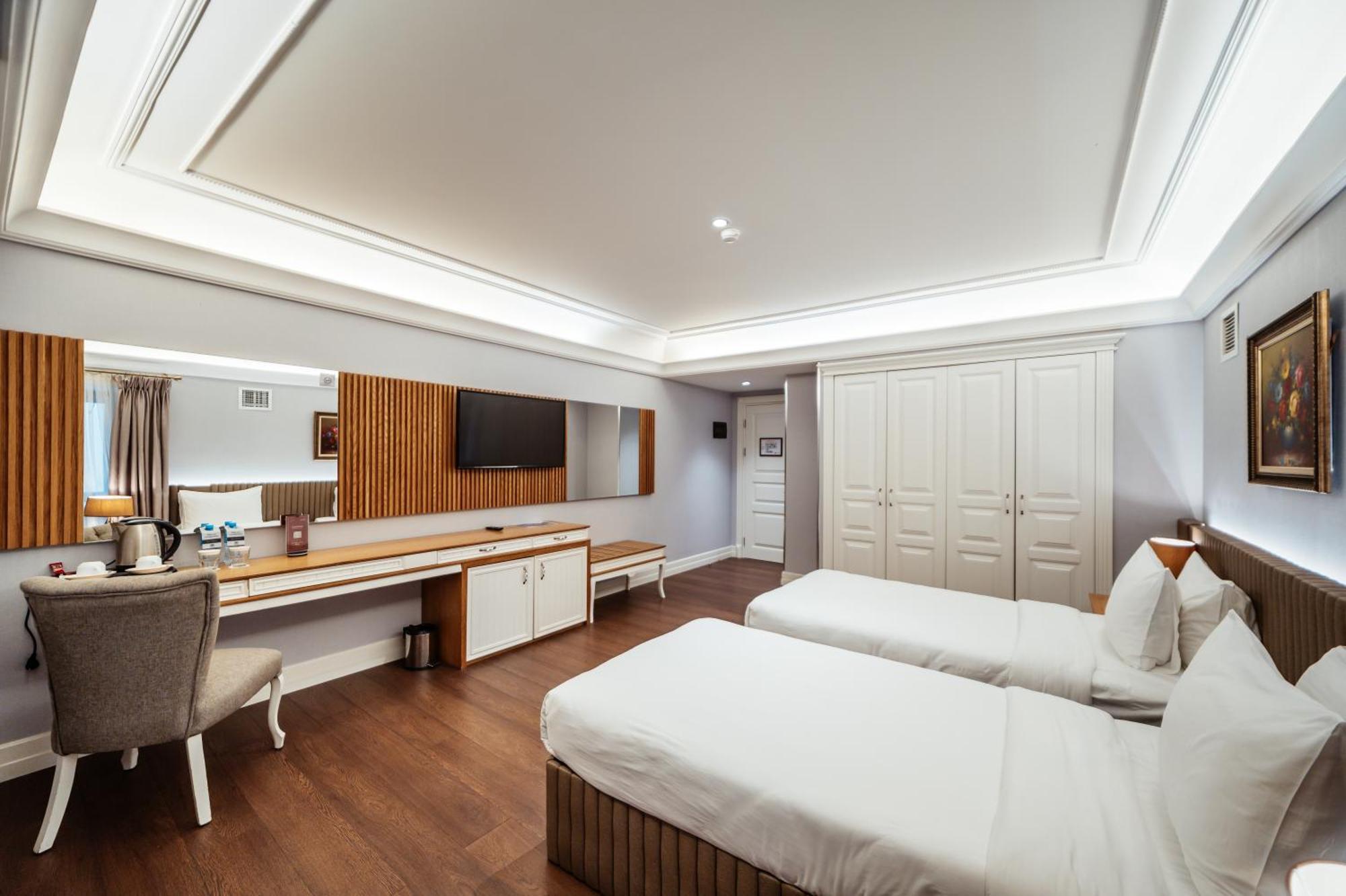 Standard Economy Twin Room without Window