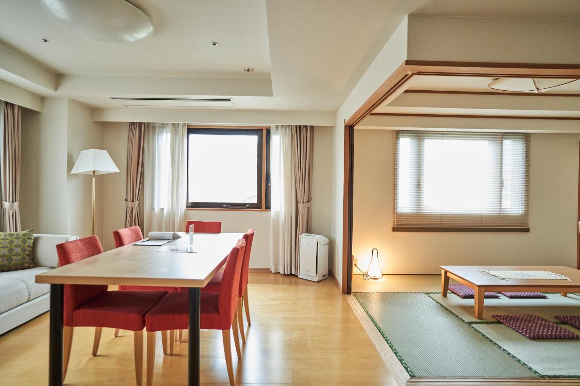 Twin Room with Tatami Area - Non-Smoking