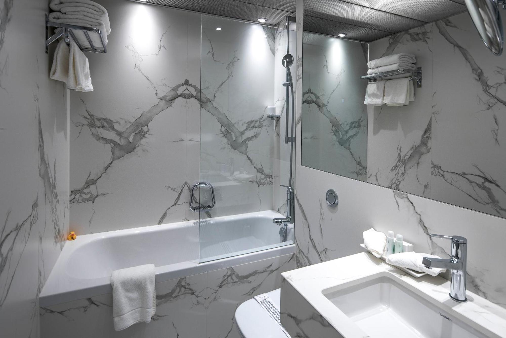 Suite with River View
