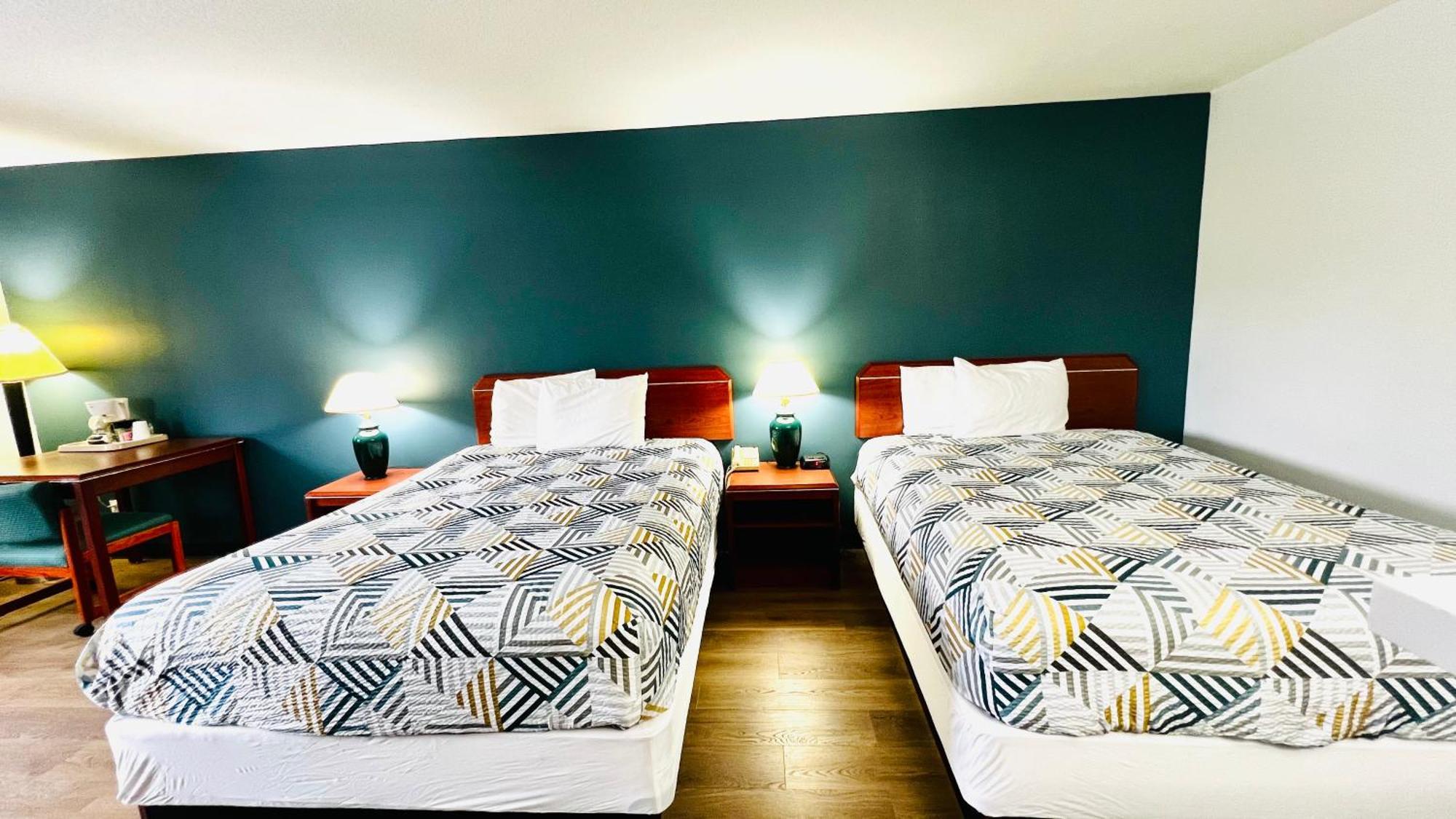 Queen Room with Two Queen Beds - Non-Smoking
