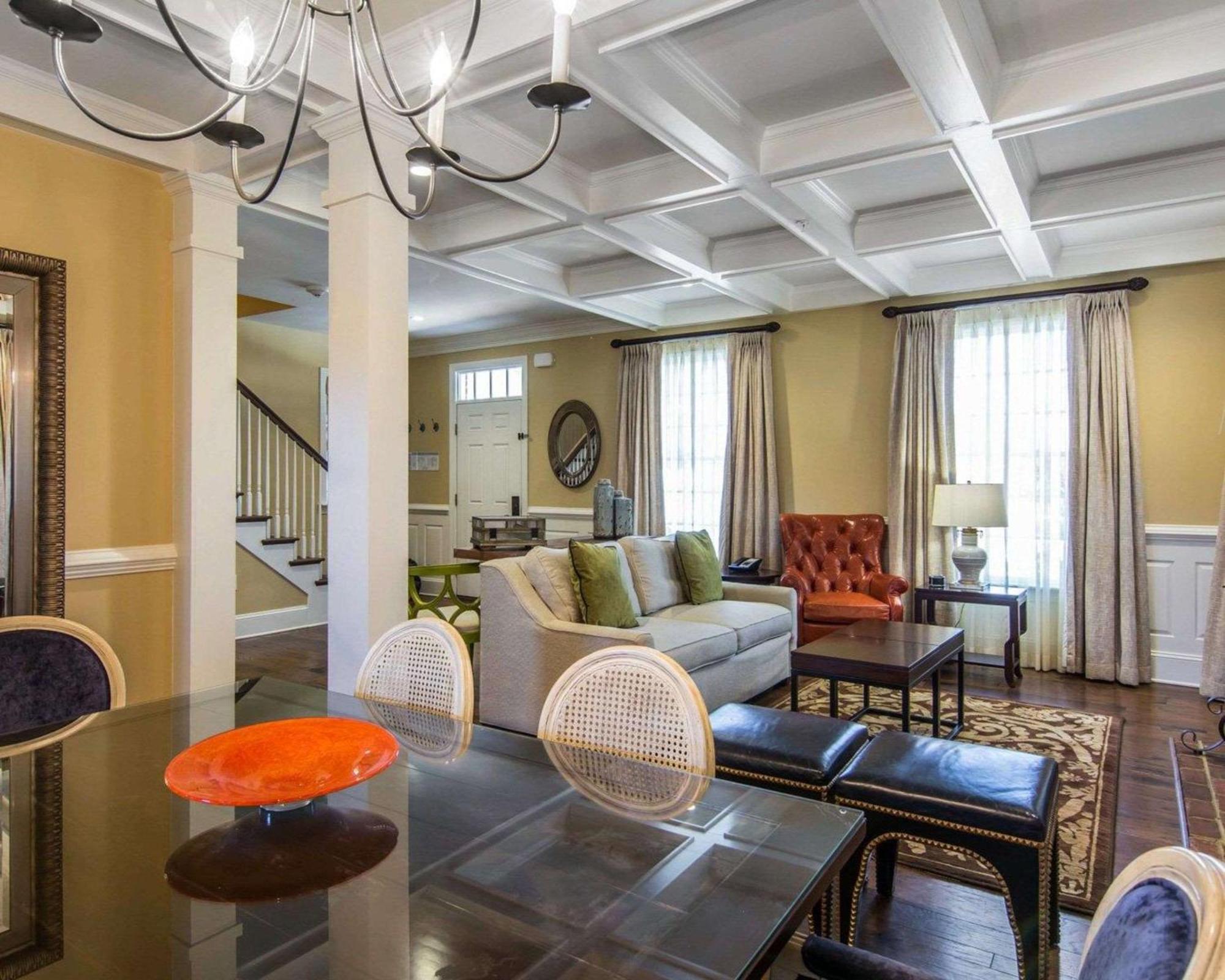 Three-Bedroom Presidential Suite
