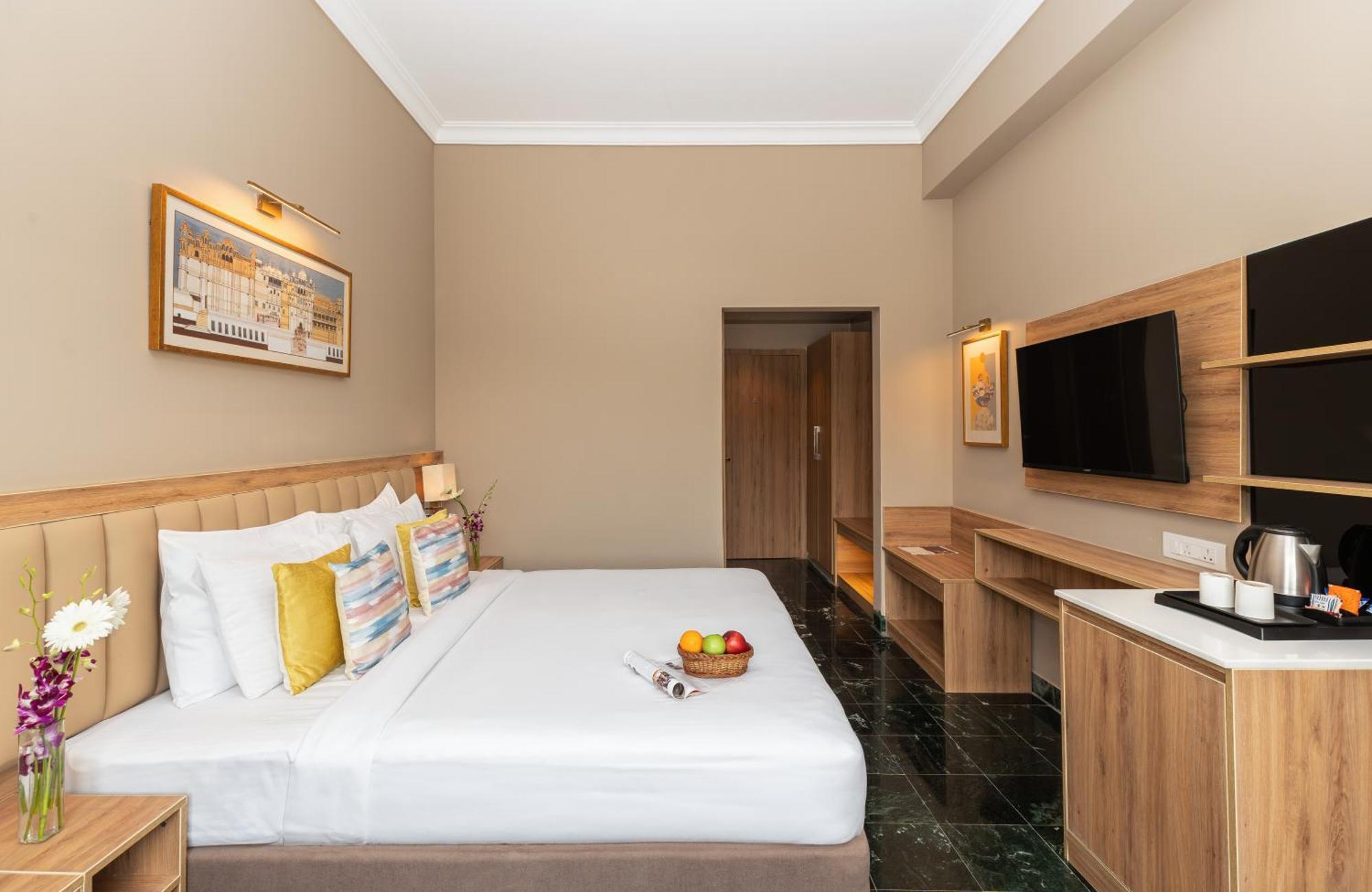 Deluxe Queen Room