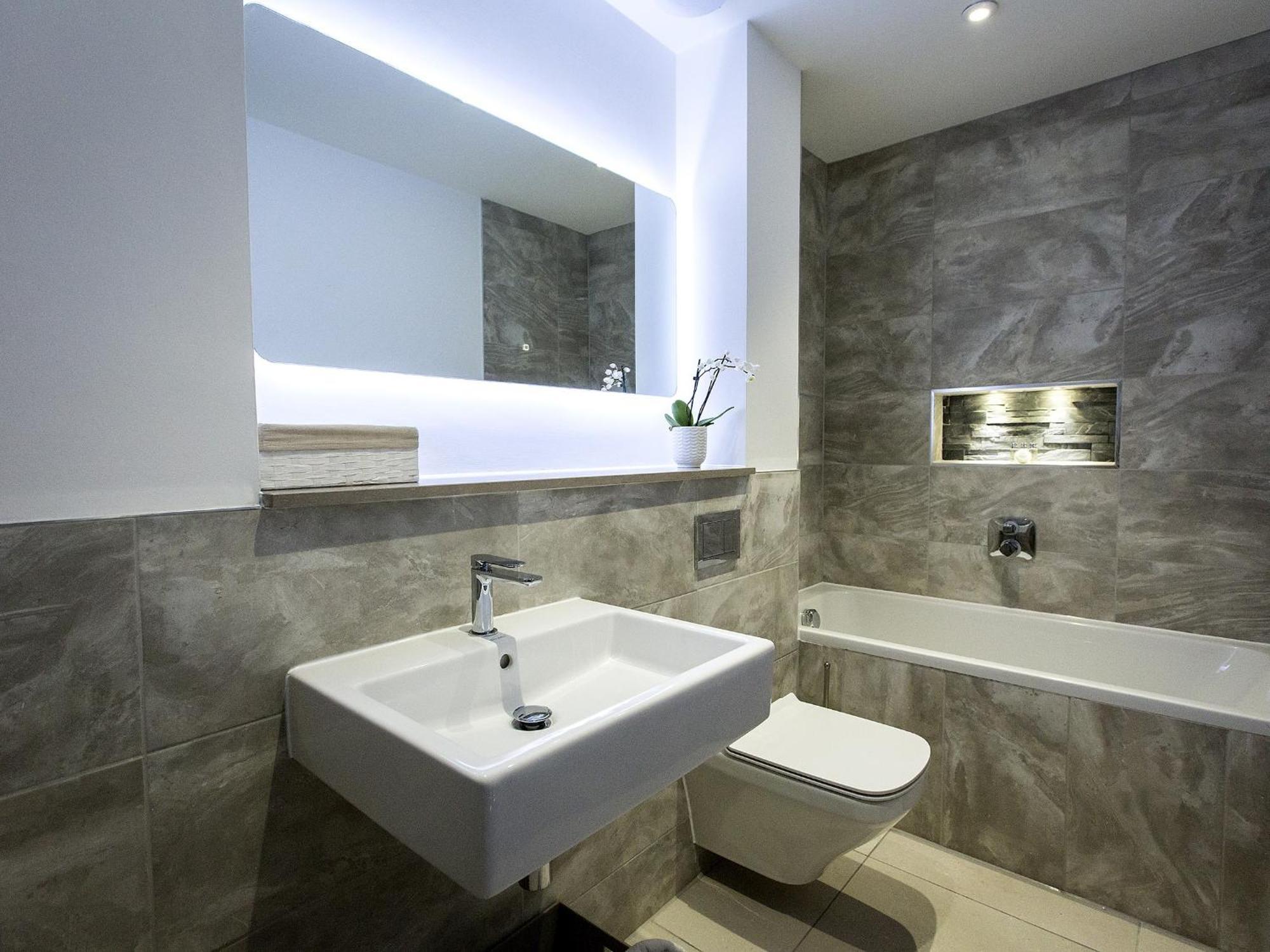 Deluxe Double Room with Bath