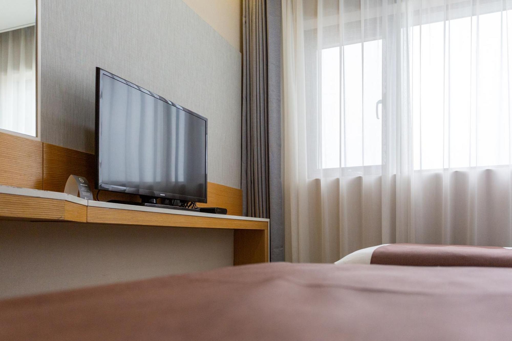 Special Offer - Standard Twin Room with 2 Americano coffee
