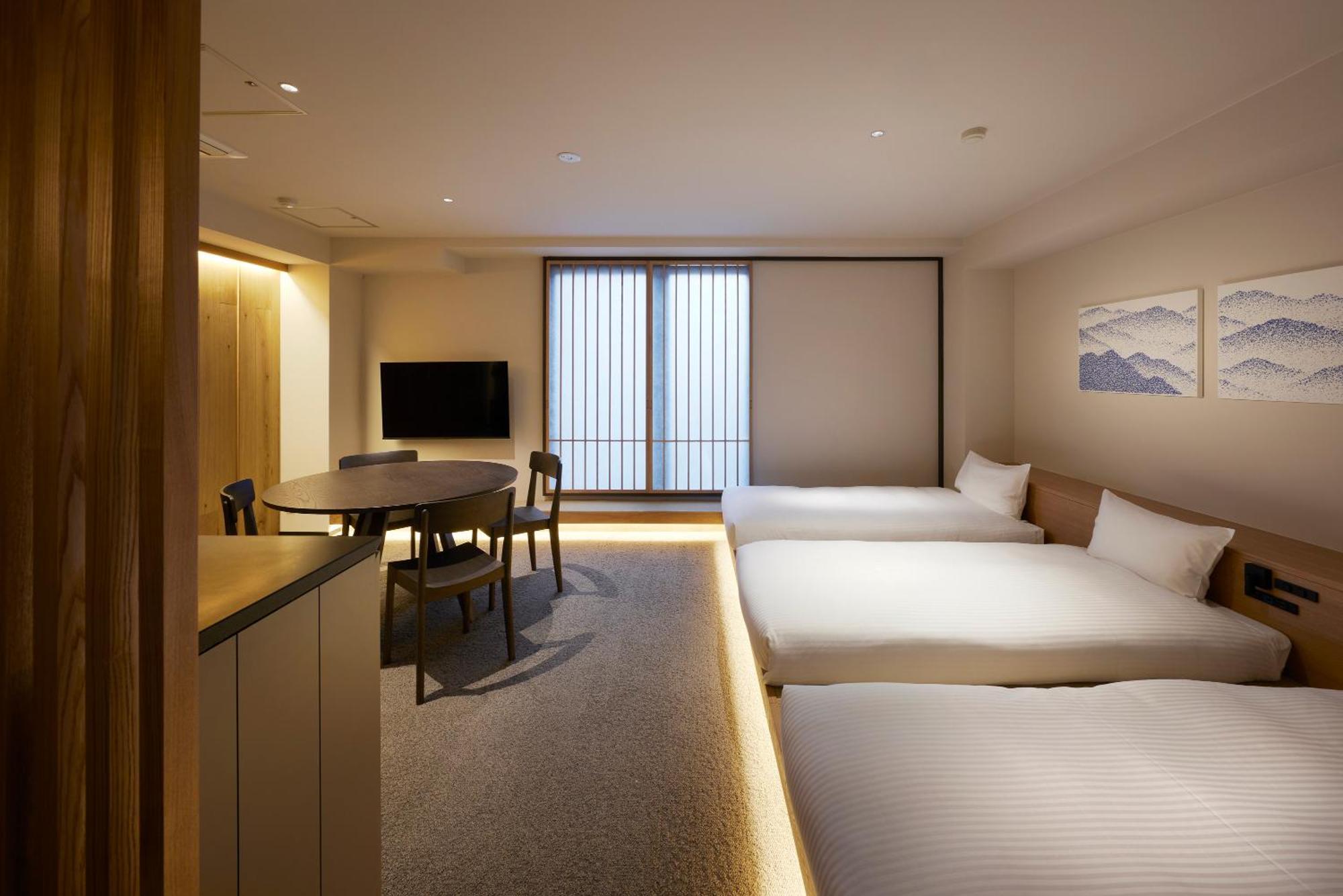 Superior 3 beds