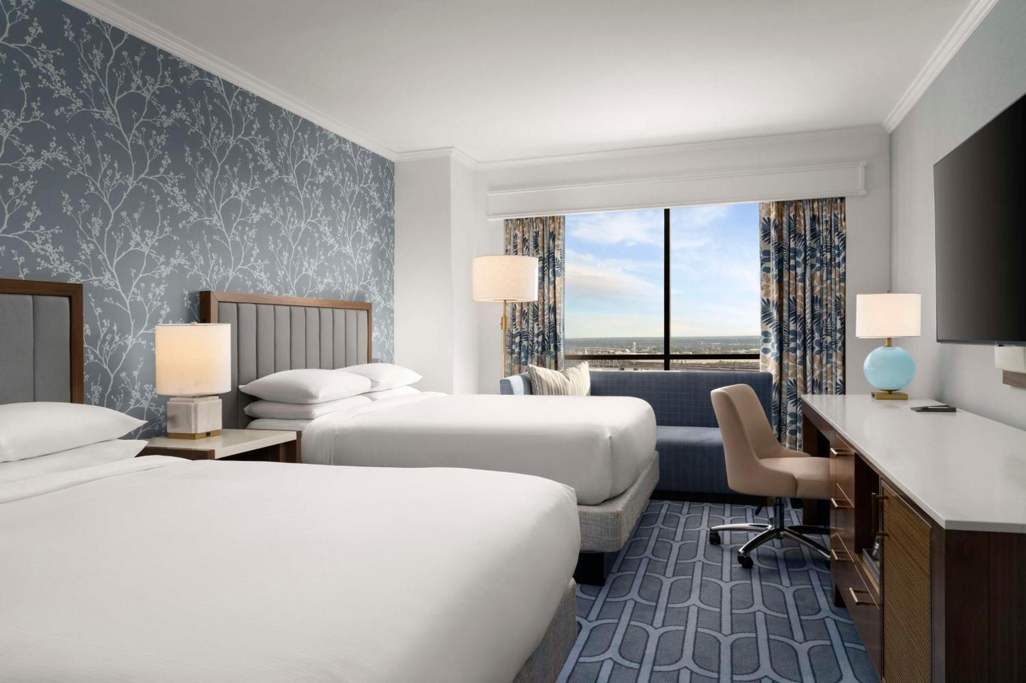 Standard Queen Room with Two Queen Beds and Roll-In Shower - Disability Access