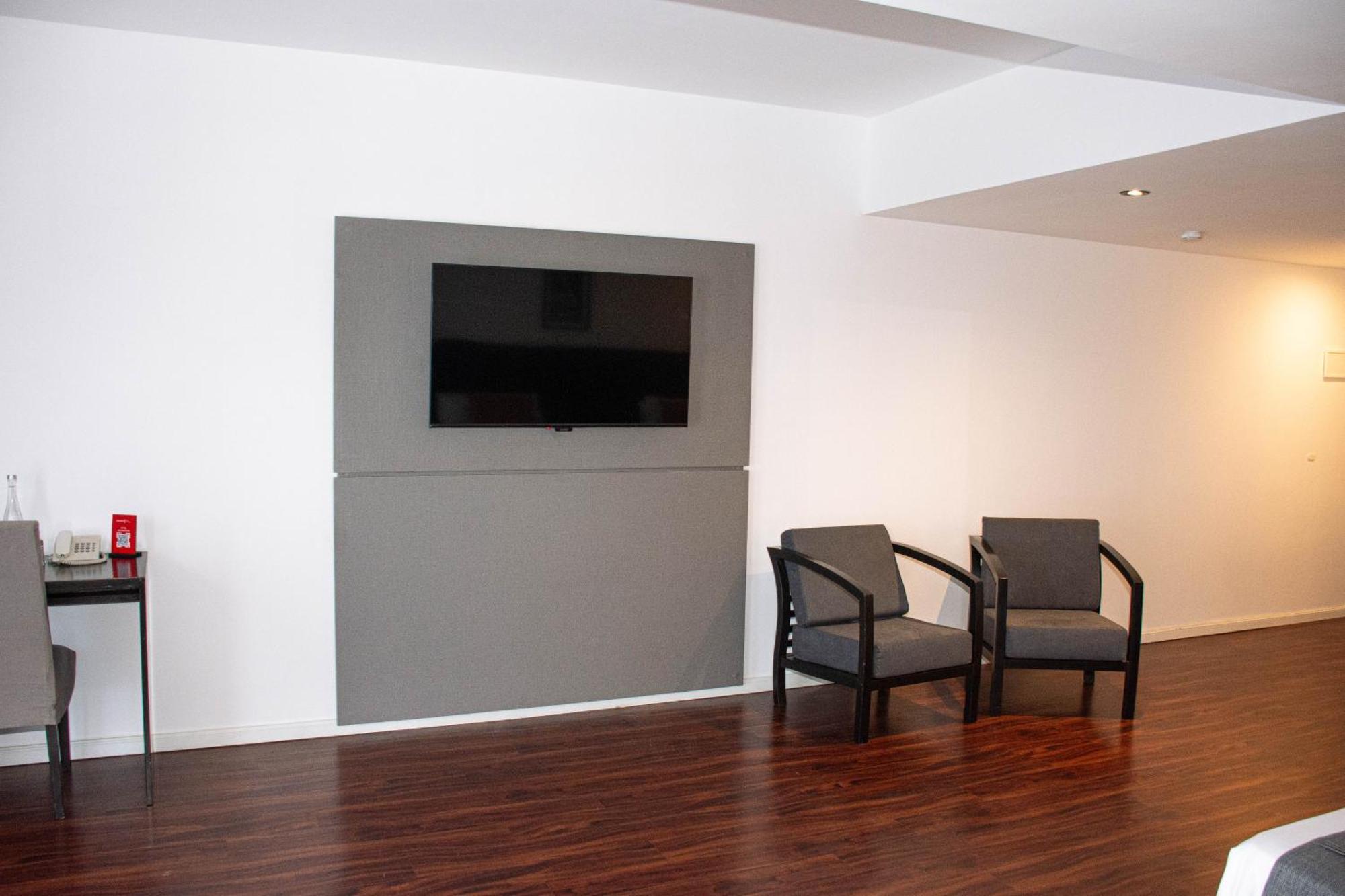 Superior Family Room
