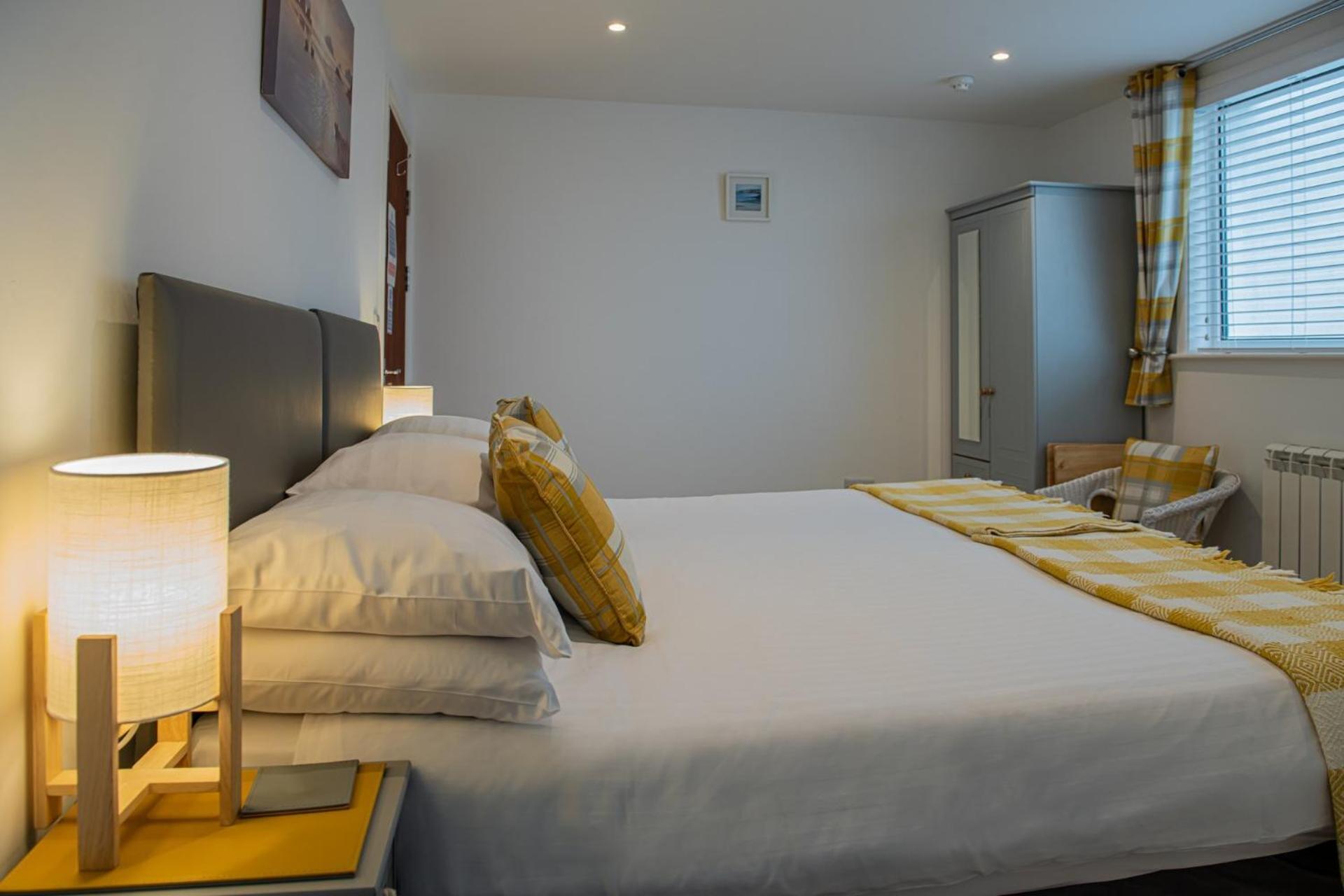 Twin Room with Private Bathroom,1629413351:JPEG