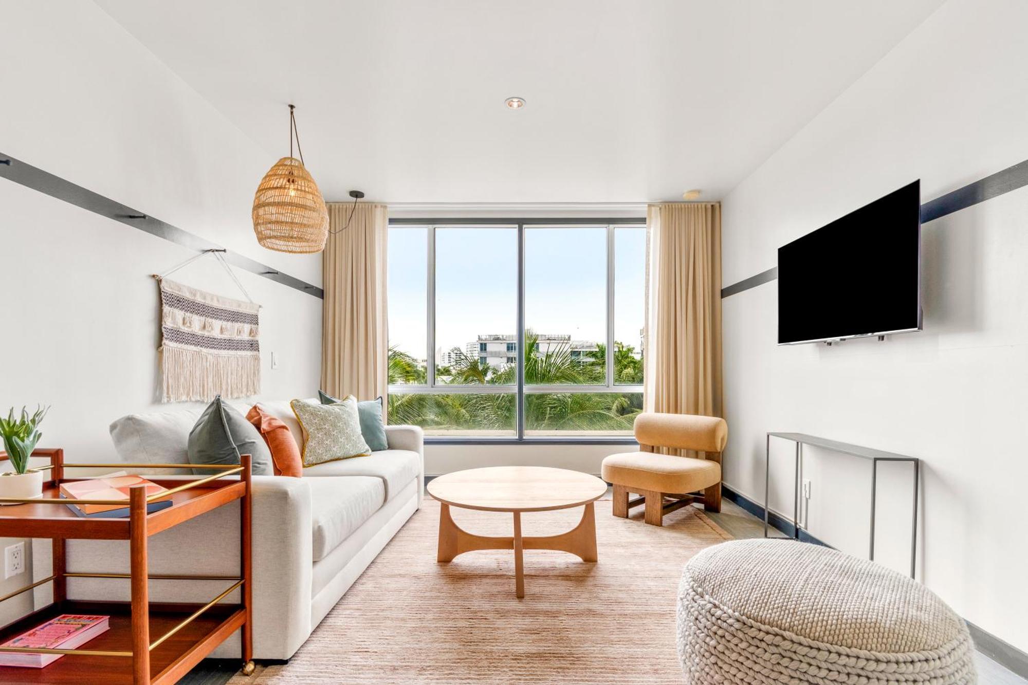 One-Bedroom Suite