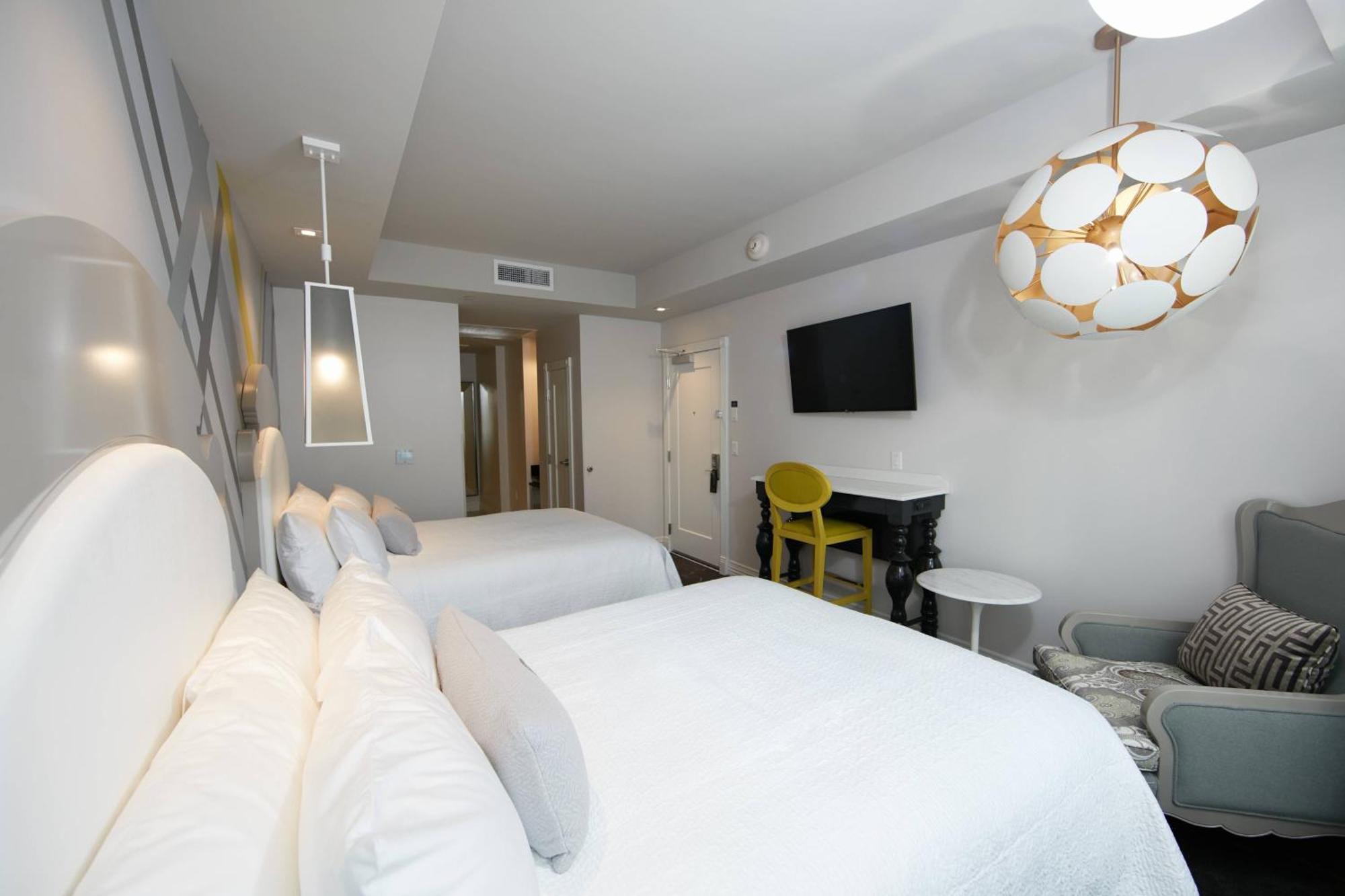 Queen Room City View