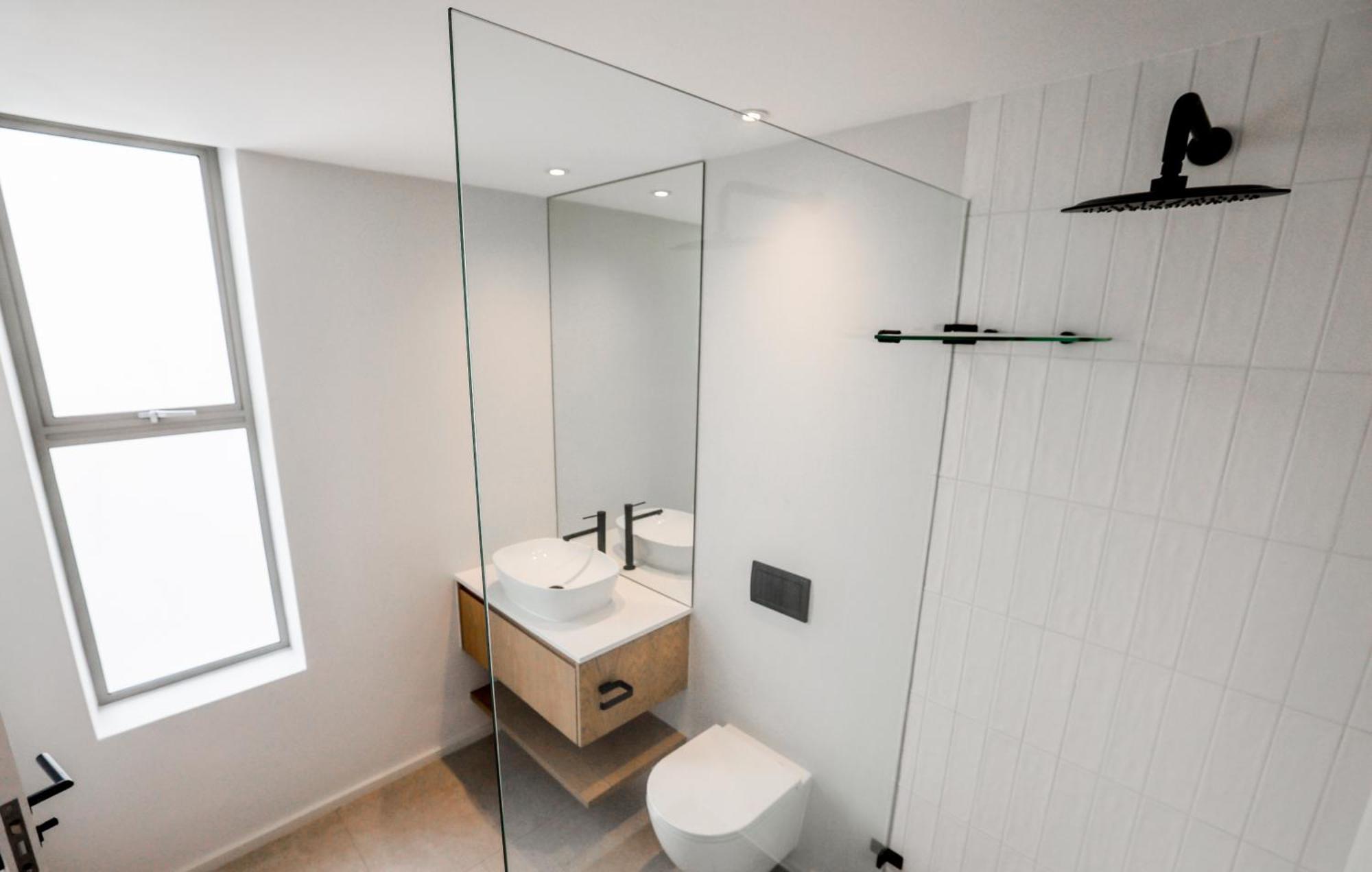 Two-Bedroom Apartment with Ocean View,1633460123:JPEG