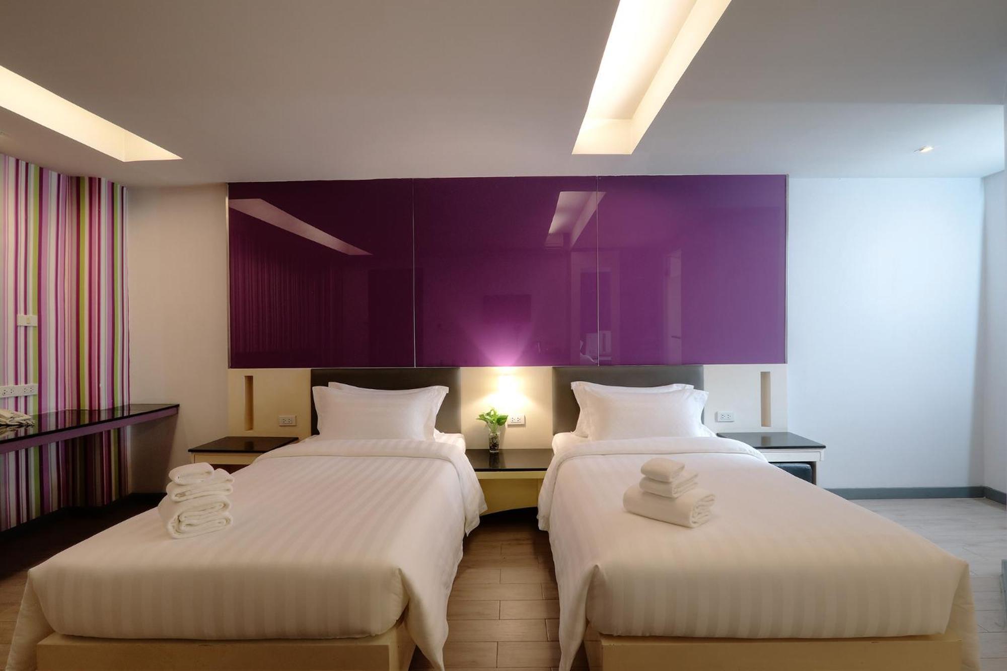 Large Twin Room