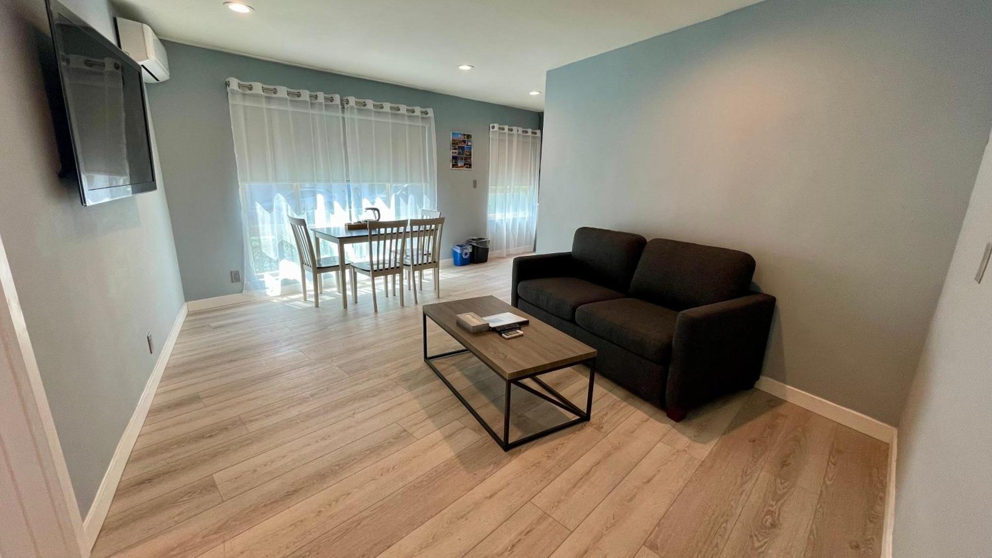 One-Bedroom Premier Apartment