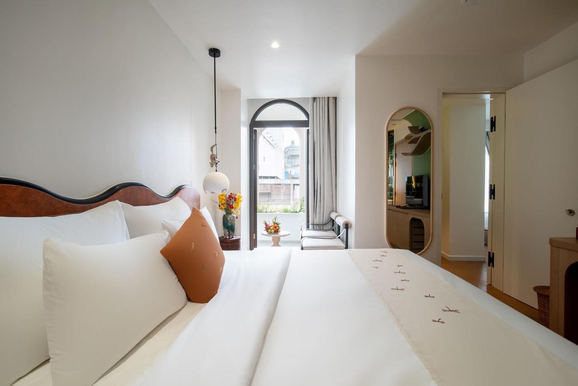 Family Premium Connecting Suite City View with Once-time mini-bar