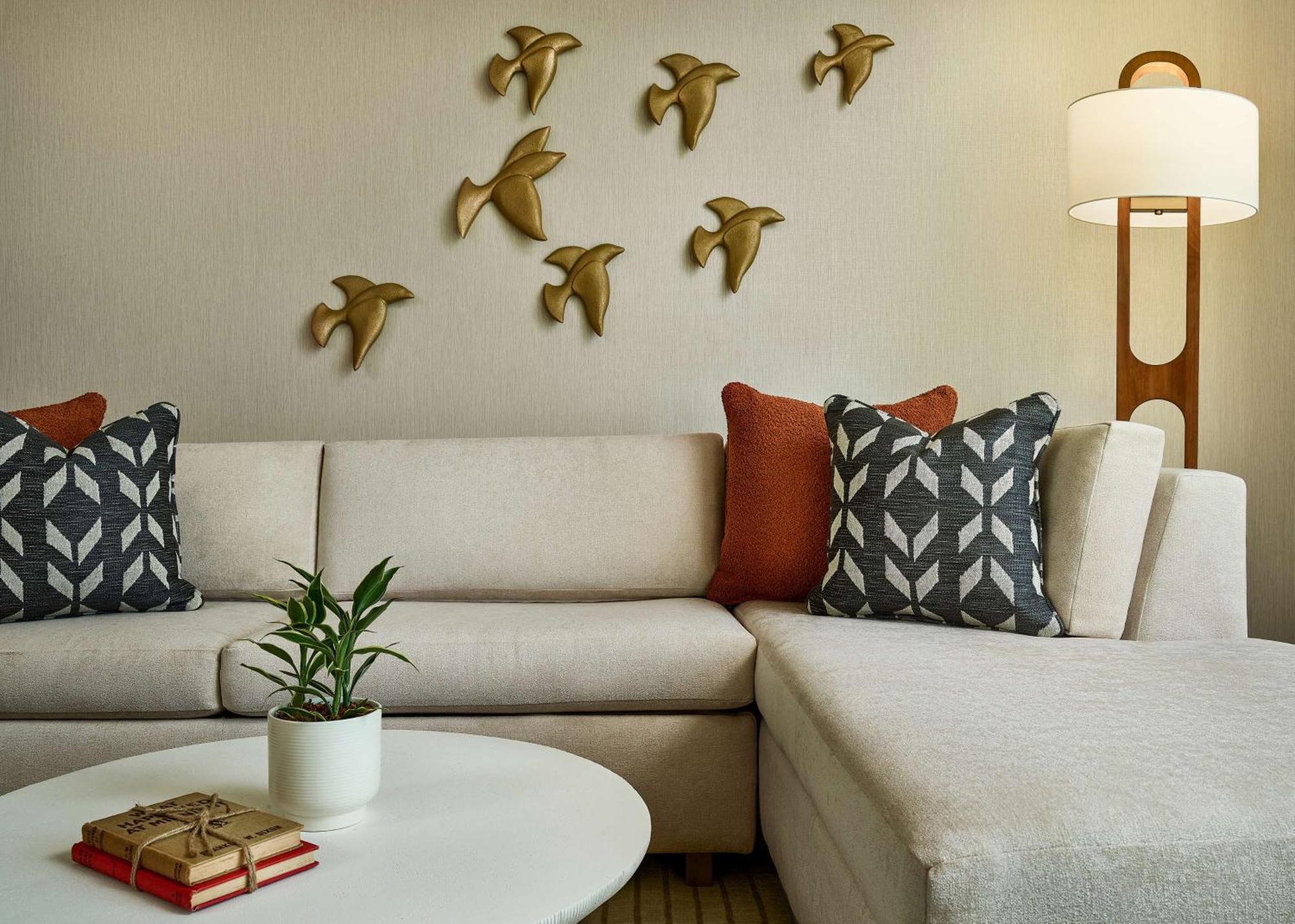 One-Bedroom King Suite