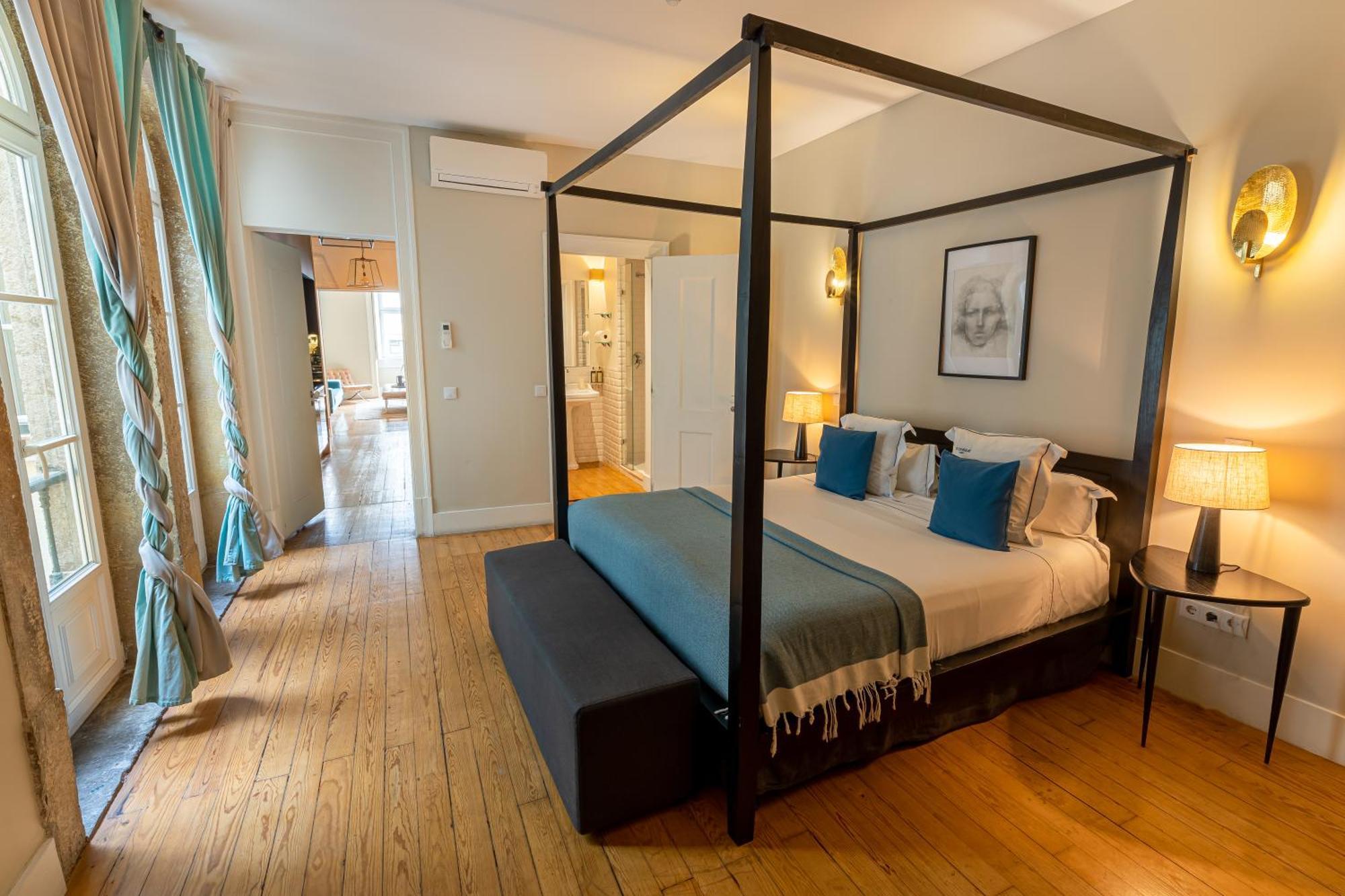 Deluxe 2 Bedroom Apartment