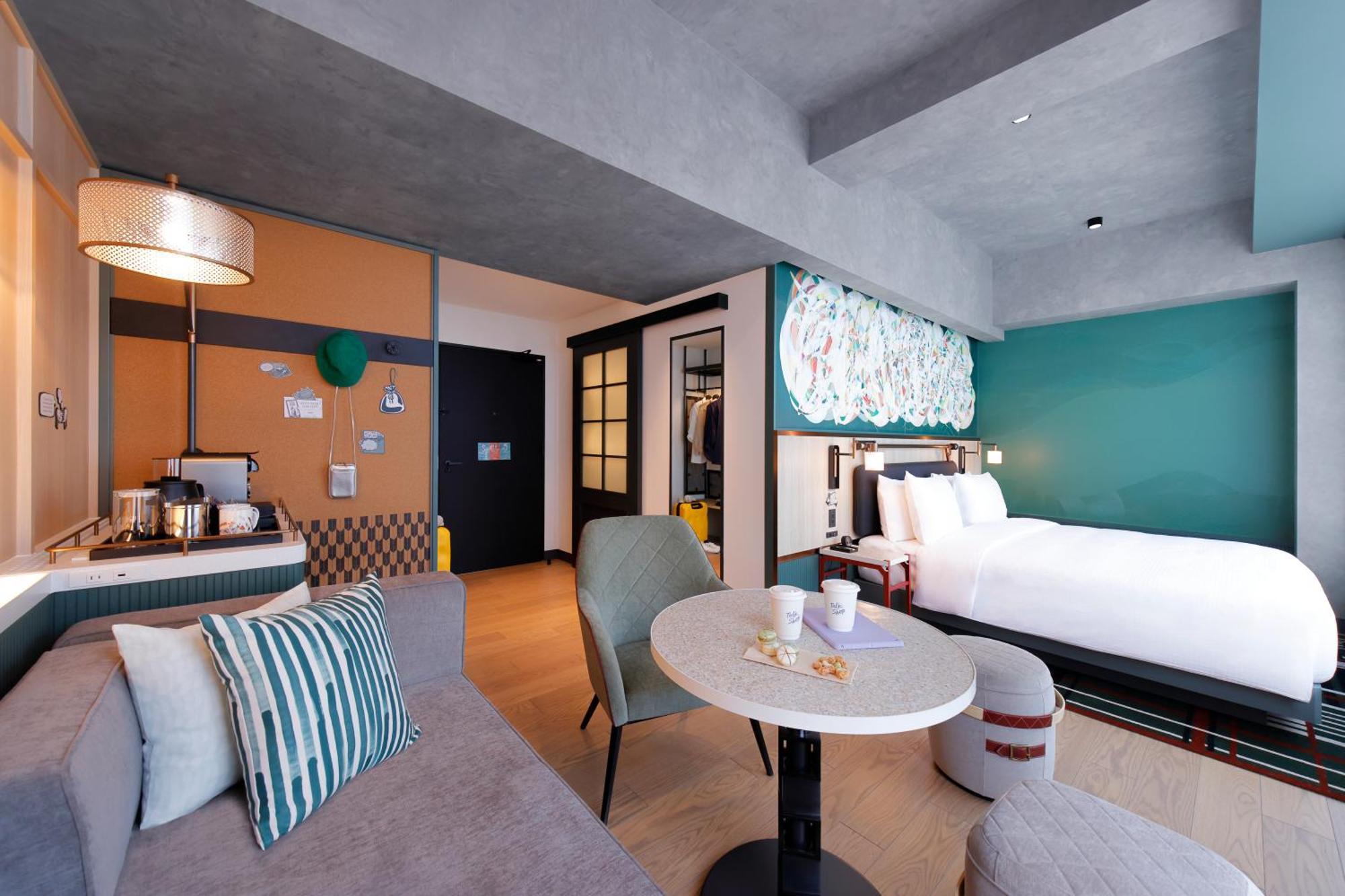 Deluxe King Room
